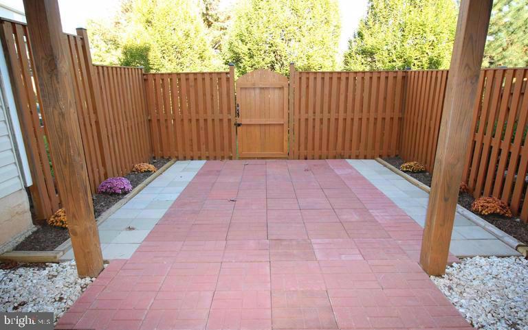 CAMPBELLS TRACE - Residential Lease