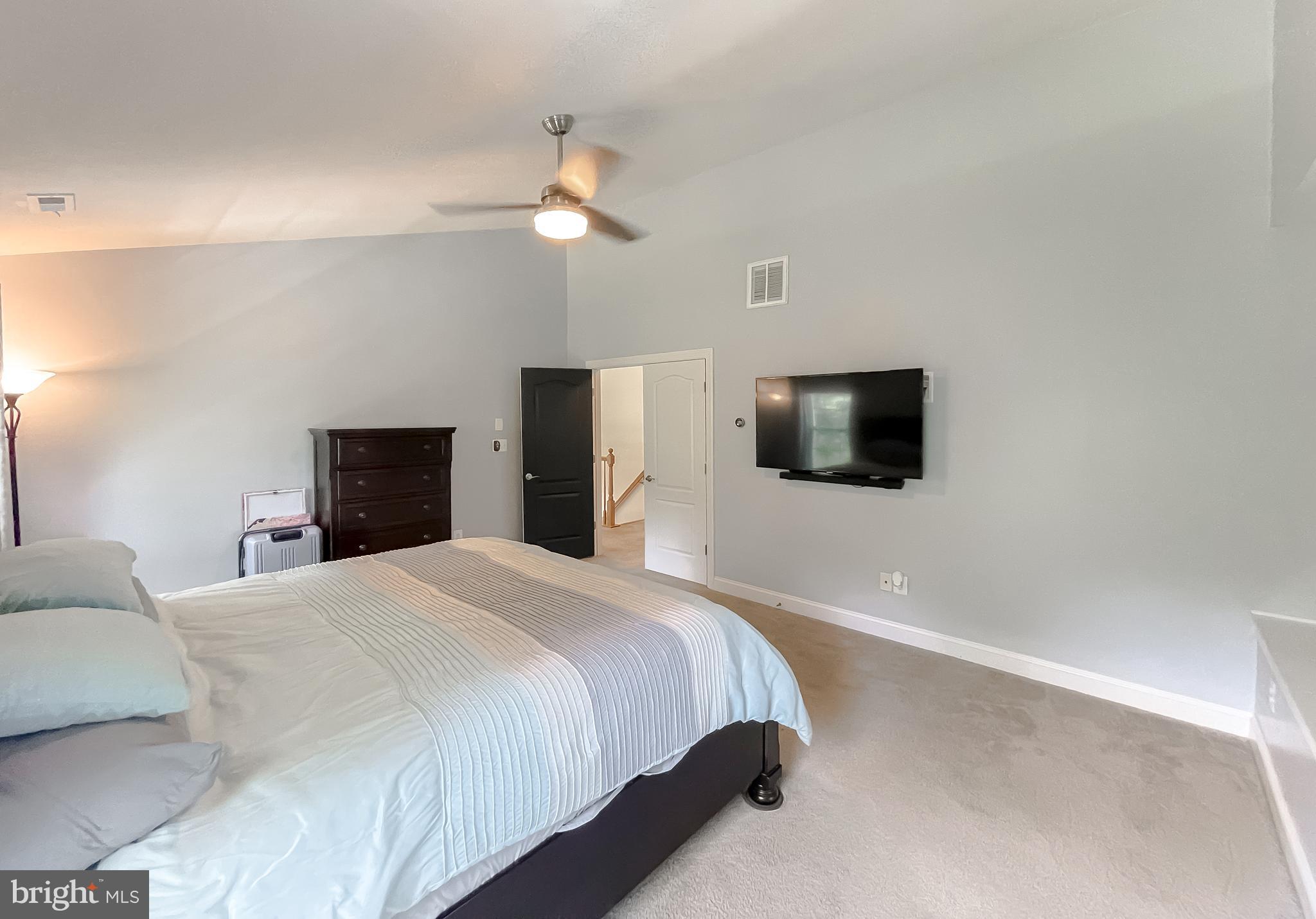 LEONARDS GRANT - Residential