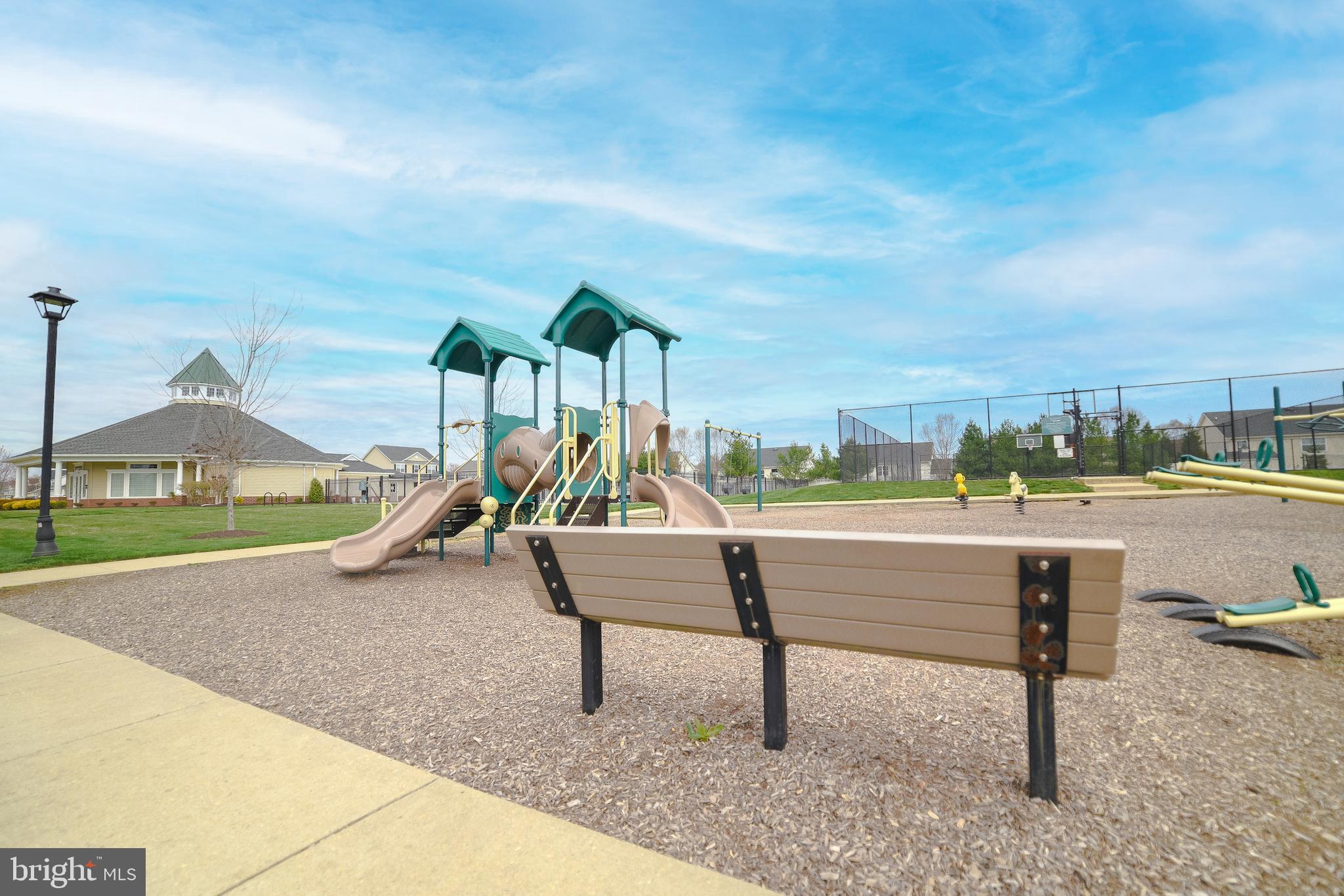 LEONARDS GRANT - Residential