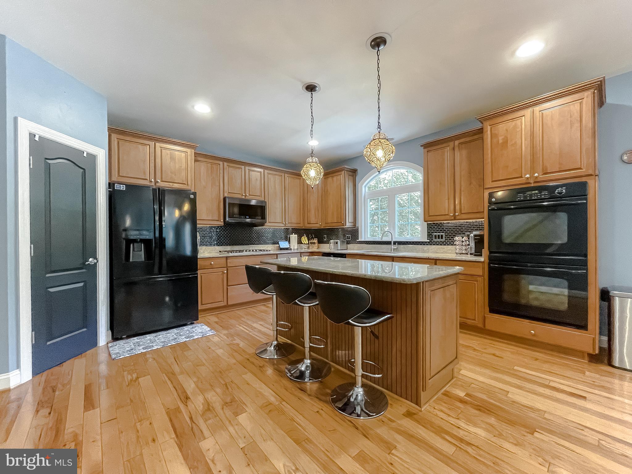 LEONARDS GRANT - Residential