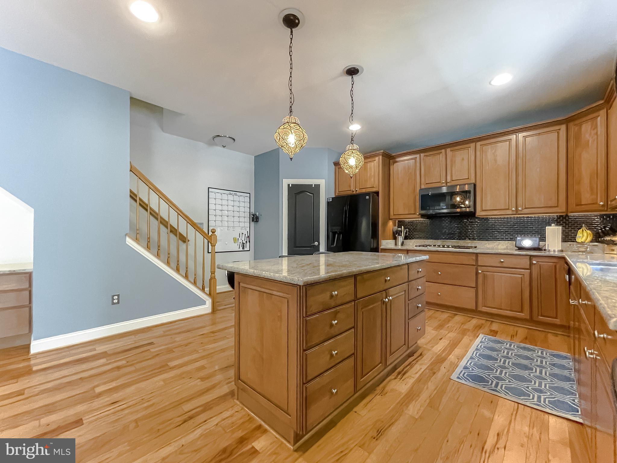 LEONARDS GRANT - Residential