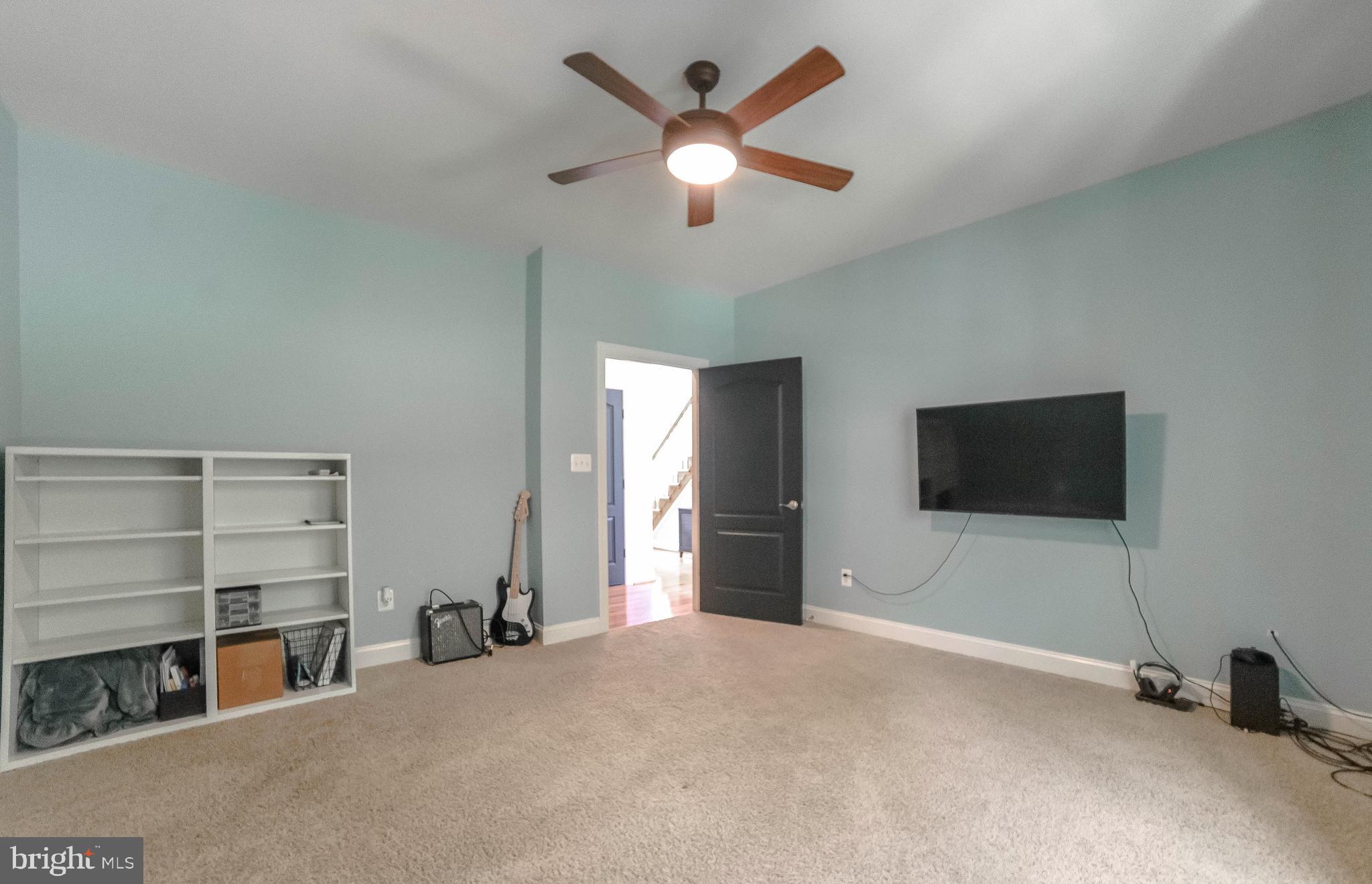 LEONARDS GRANT - Residential