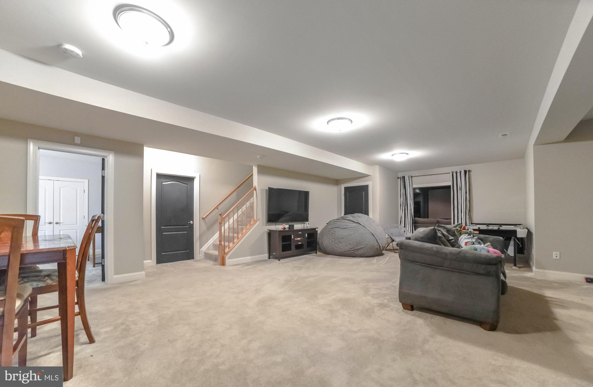 LEONARDS GRANT - Residential