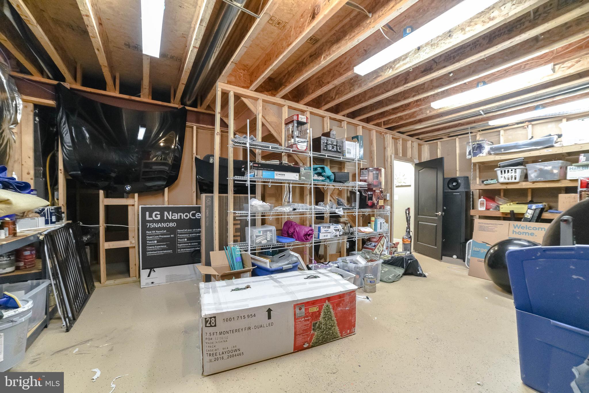 LEONARDS GRANT - Residential