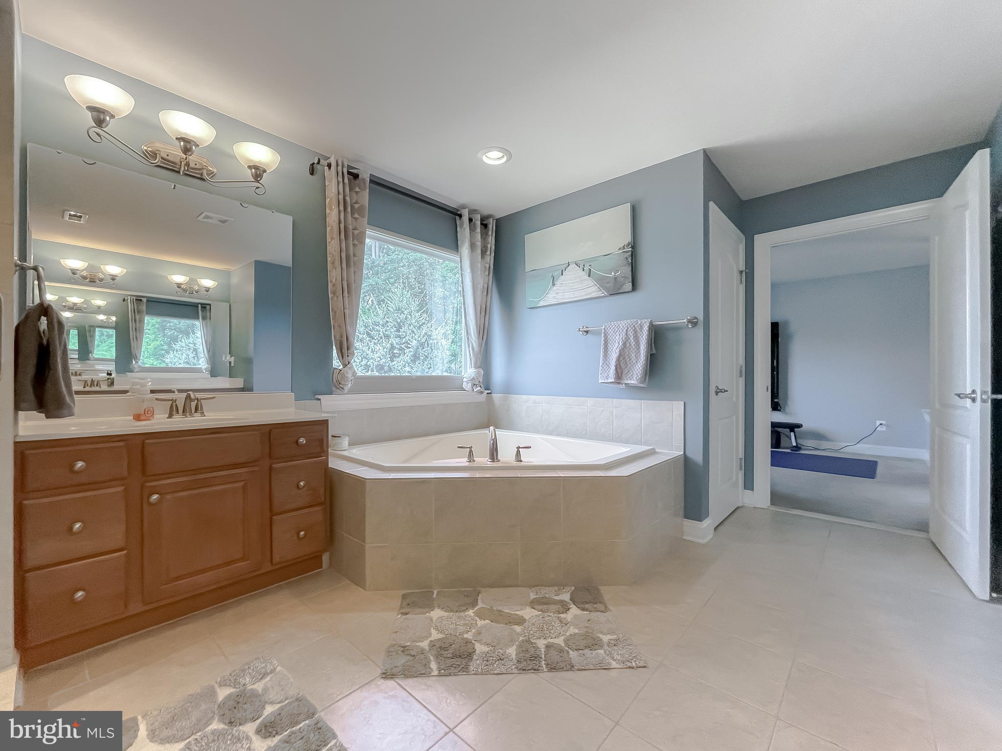 LEONARDS GRANT - Residential