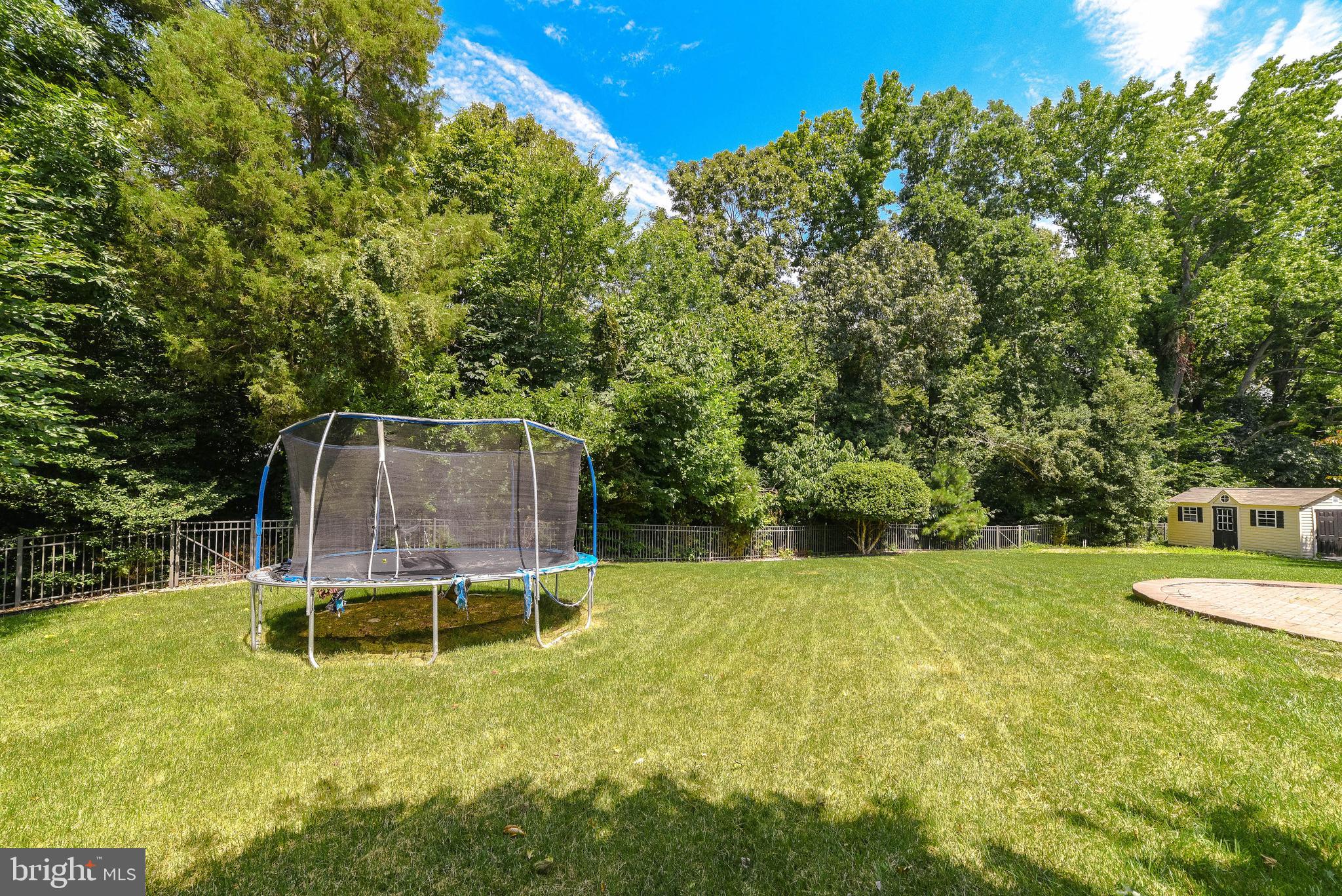 LEONARDS GRANT - Residential