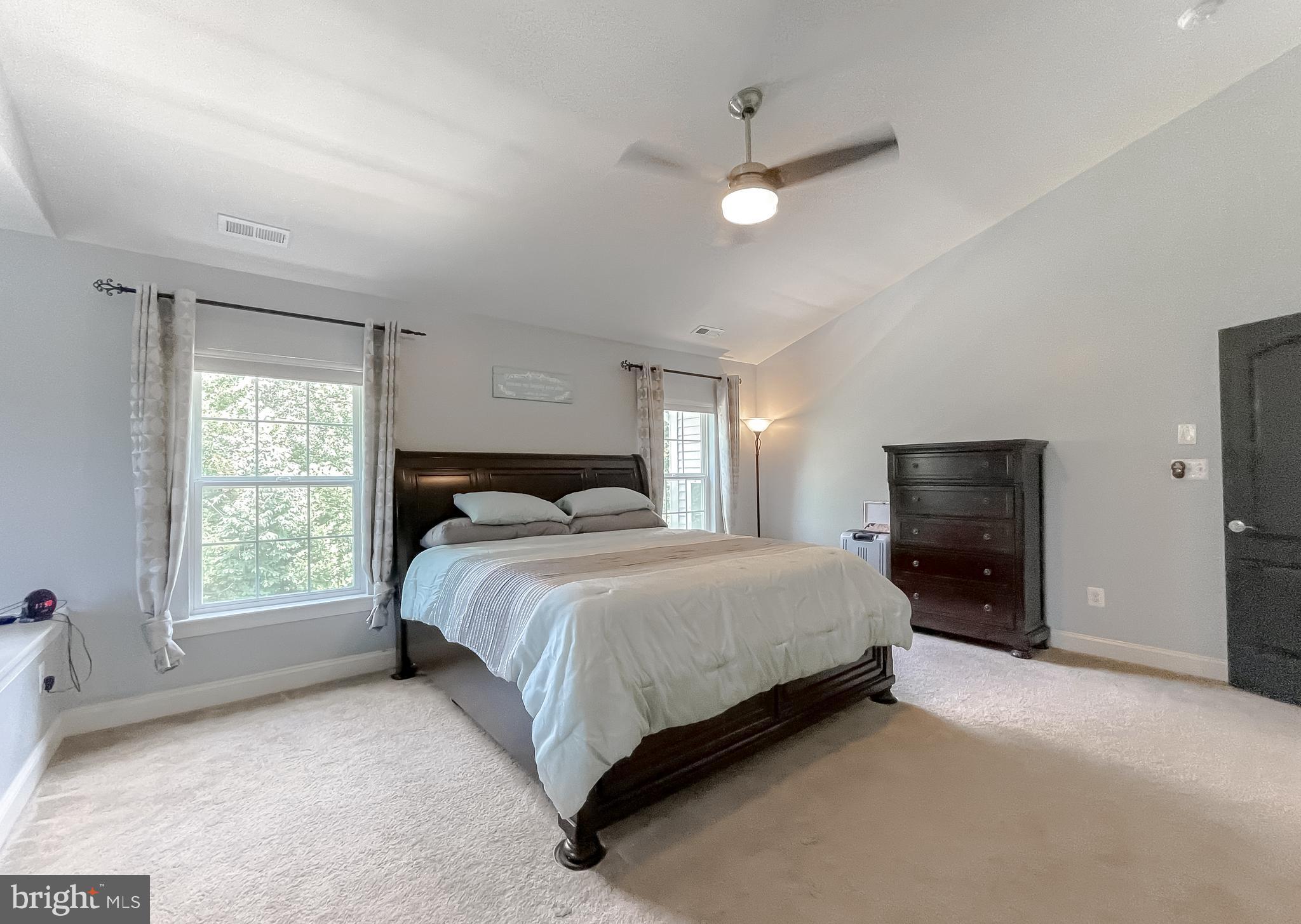 LEONARDS GRANT - Residential