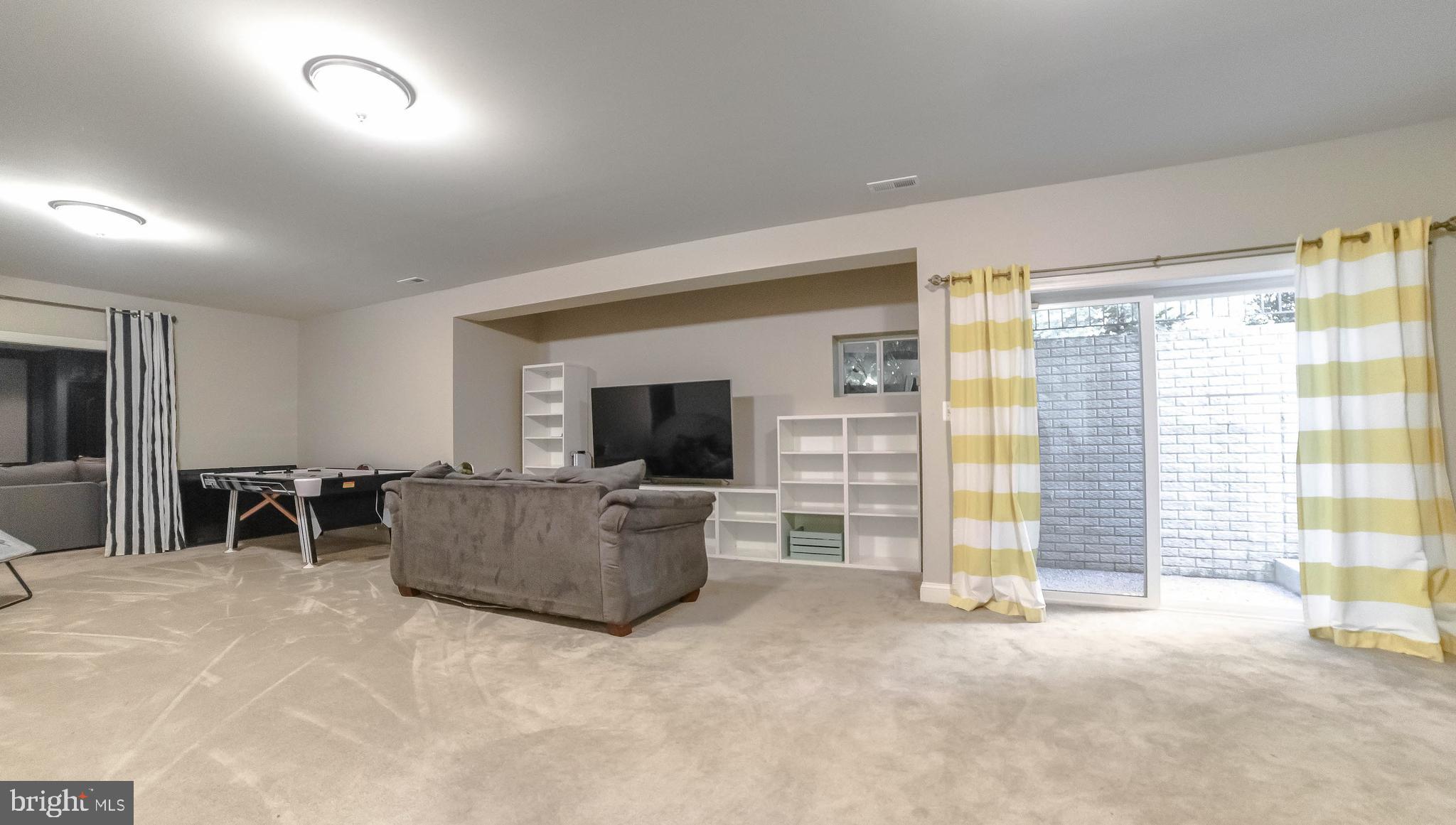 LEONARDS GRANT - Residential