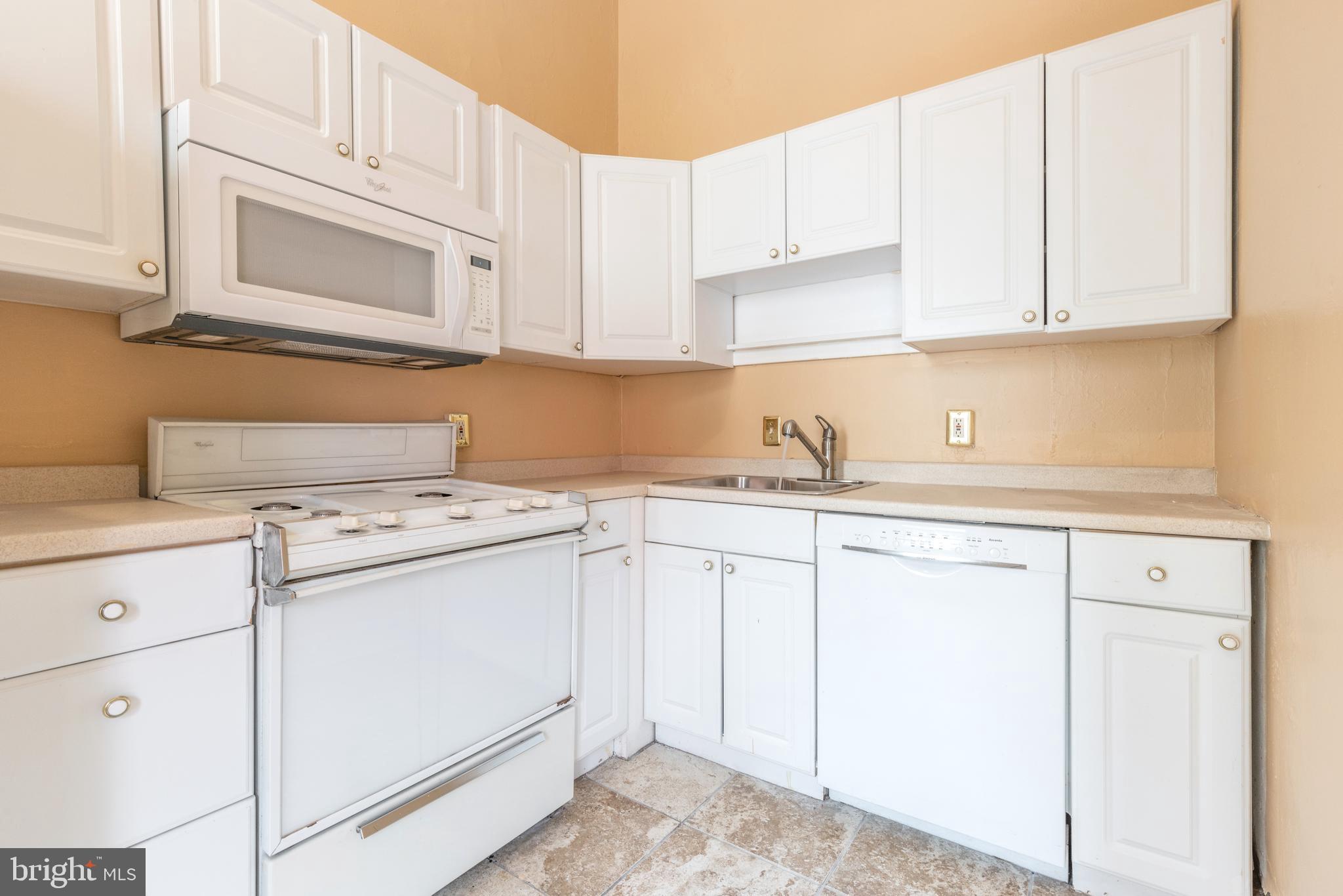 RITTENHOUSE SQUARE - Residential Lease