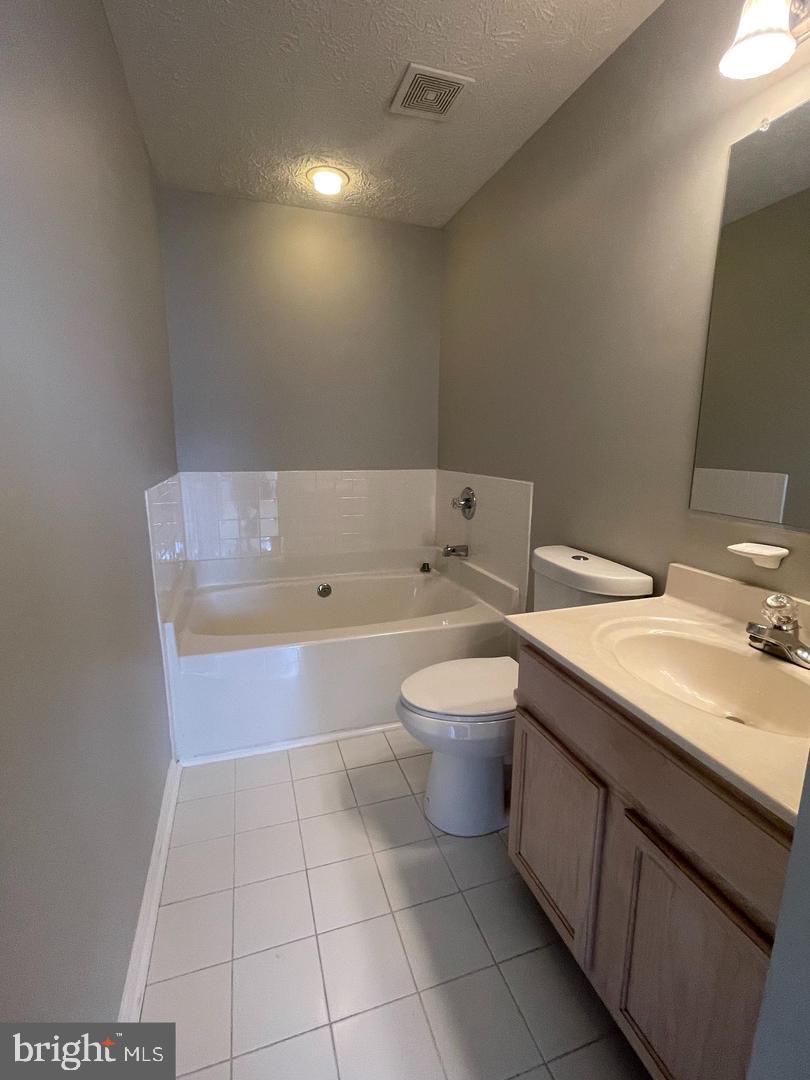 COVINGTON MANOR - Residential Lease