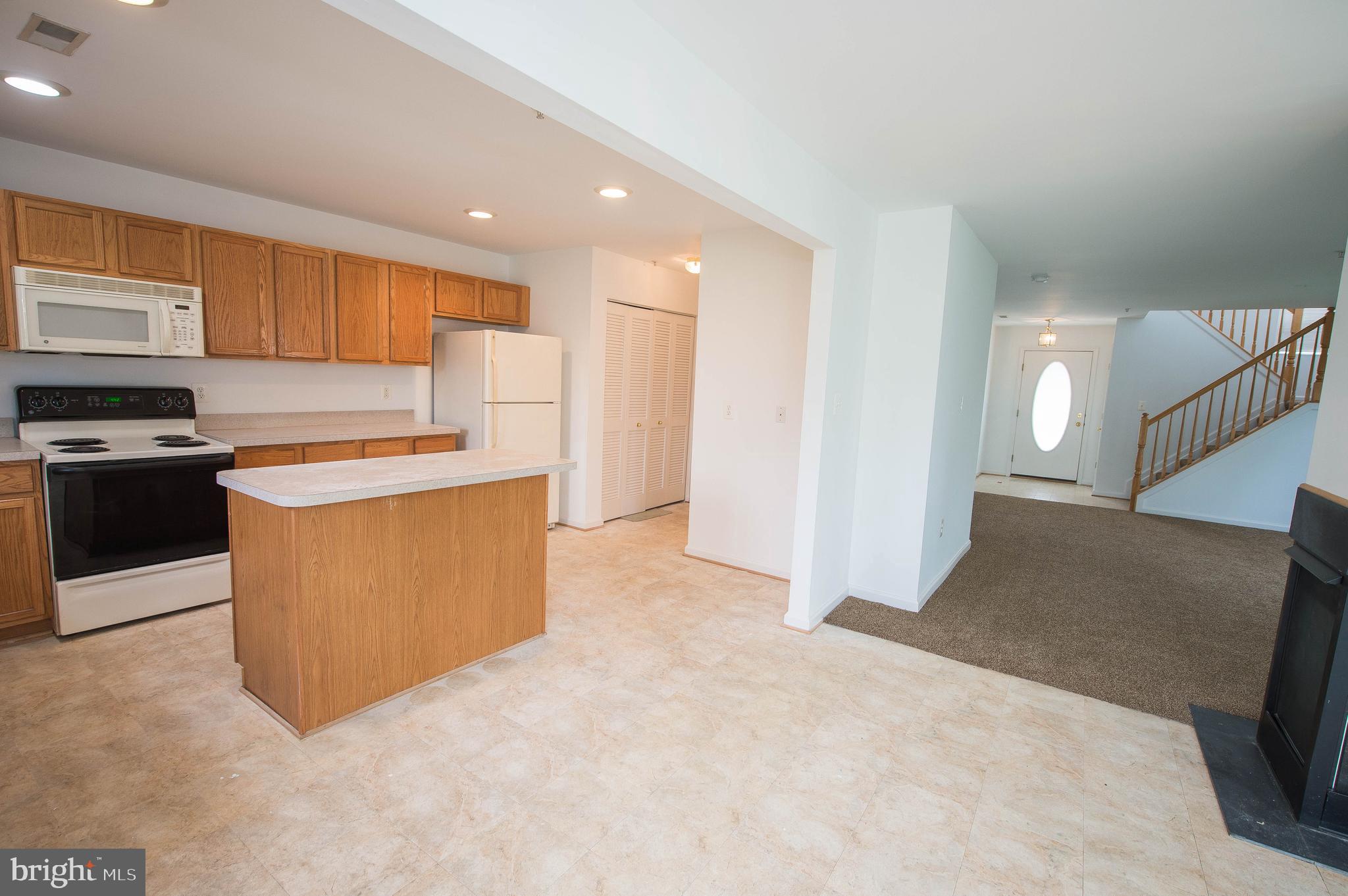 CATTAIL CROSSING - Residential Lease