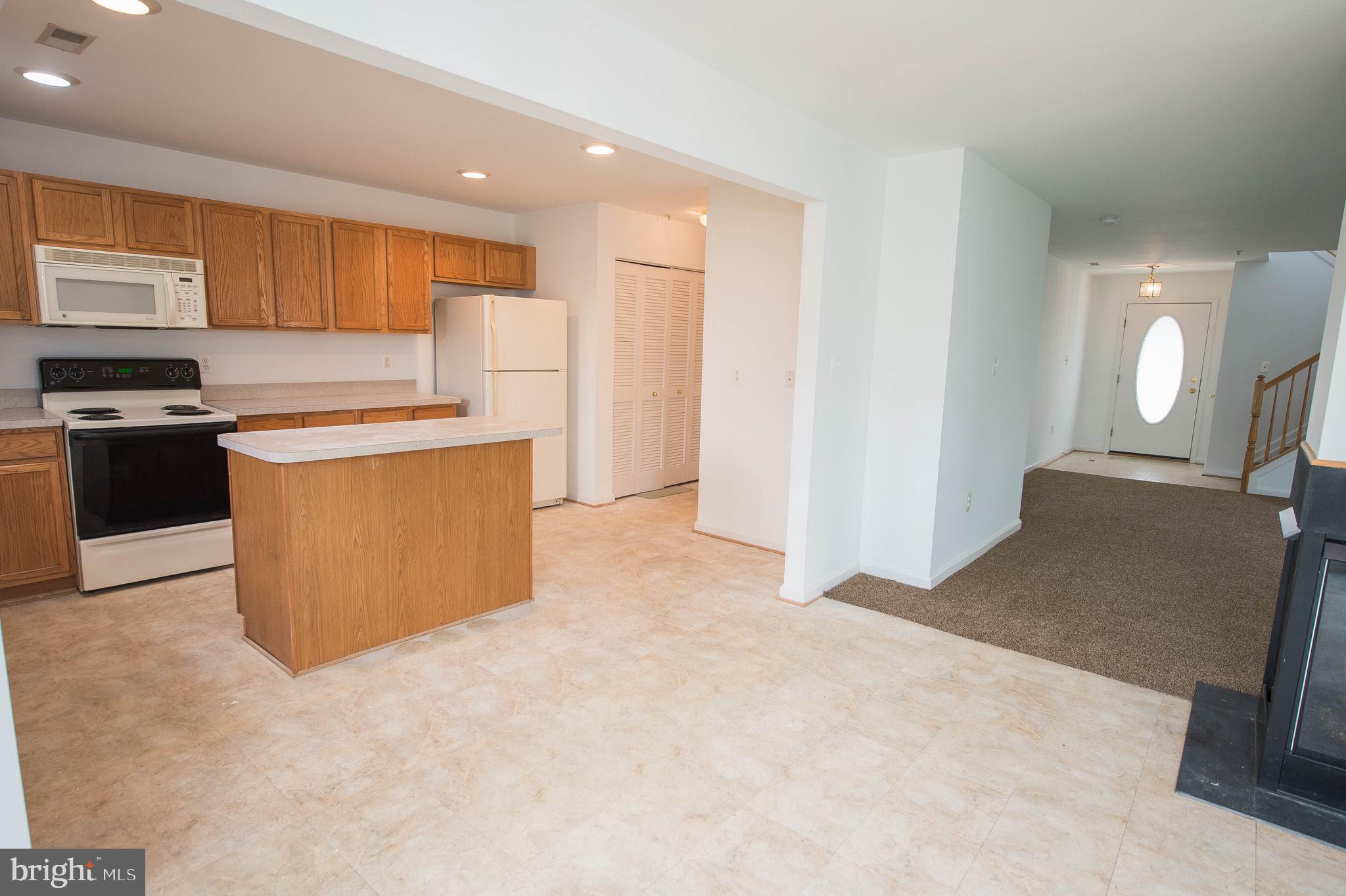 CATTAIL CROSSING - Residential Lease