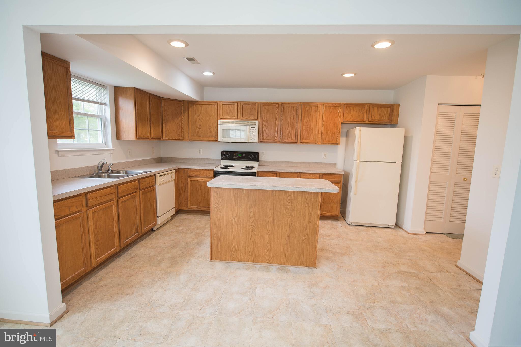 CATTAIL CROSSING - Residential Lease