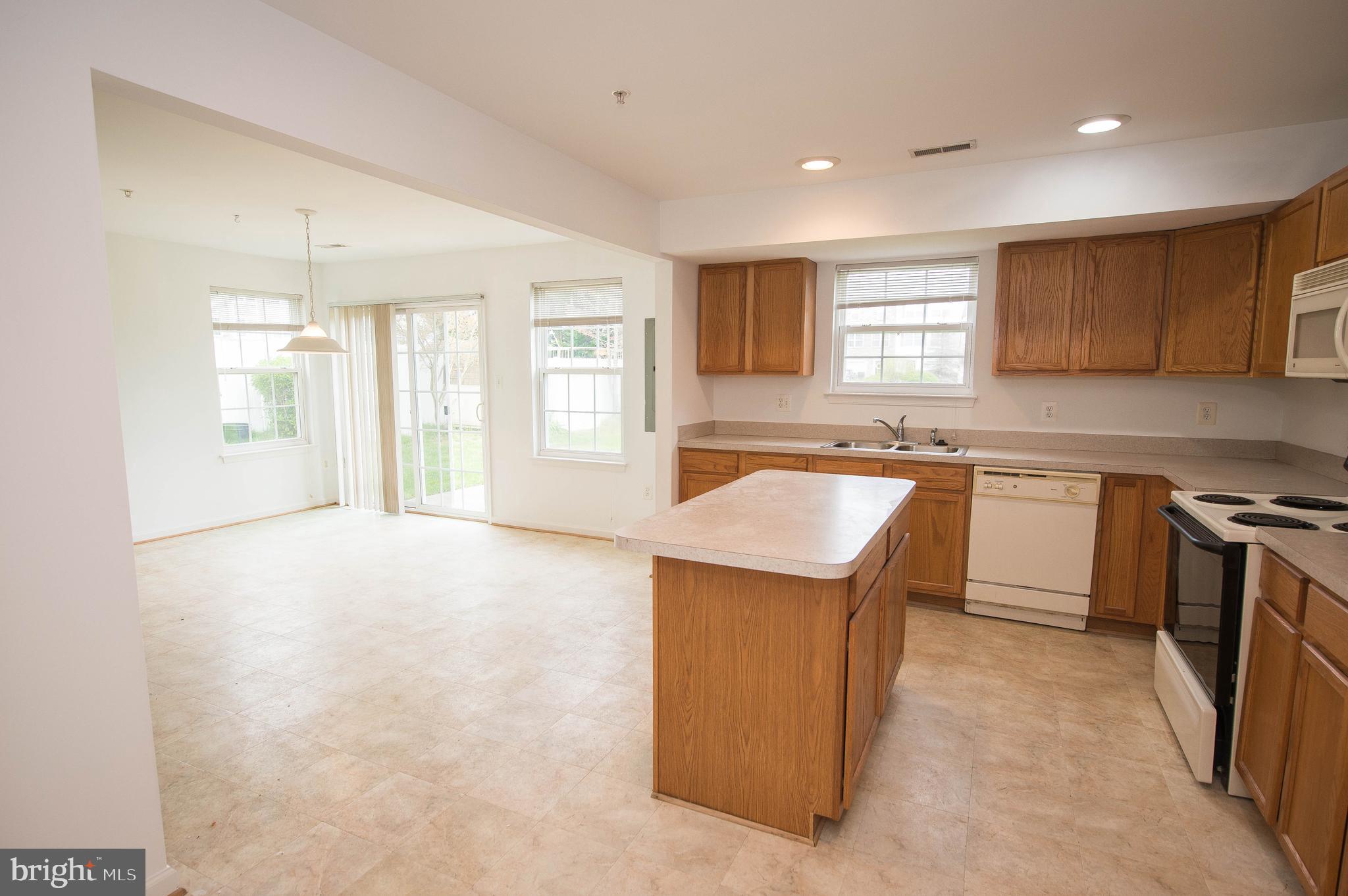 CATTAIL CROSSING - Residential Lease