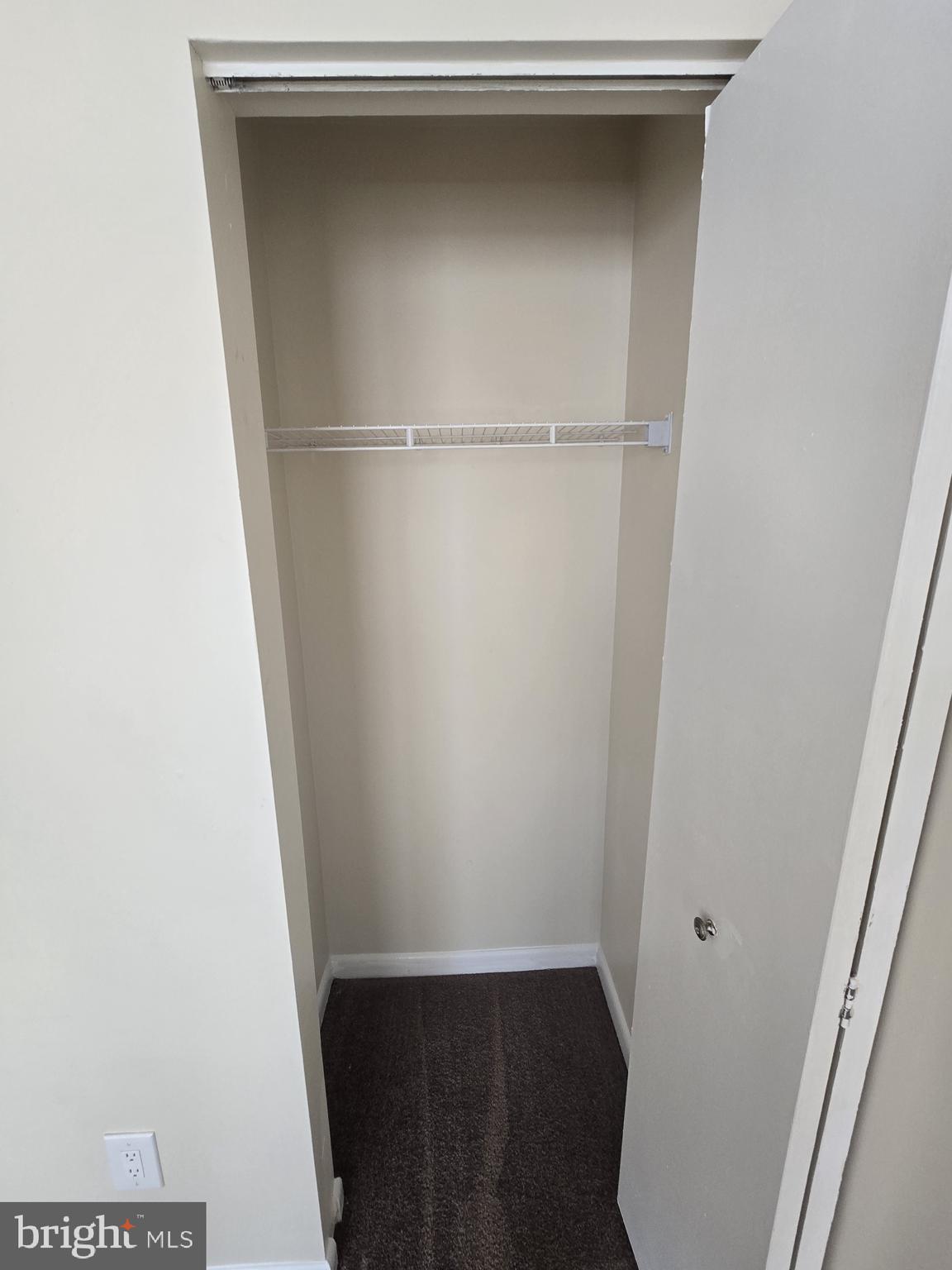 DEVON HILLS CONDO - Residential Lease