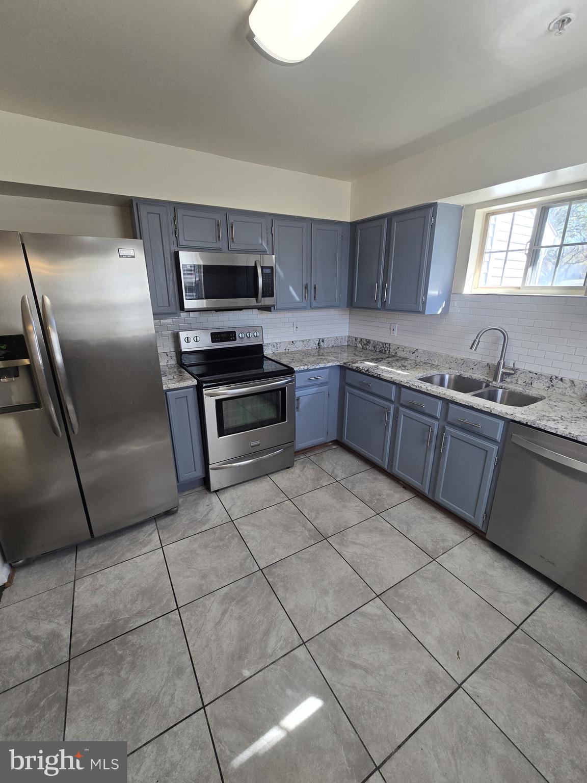 DEVON HILLS CONDO - Residential Lease