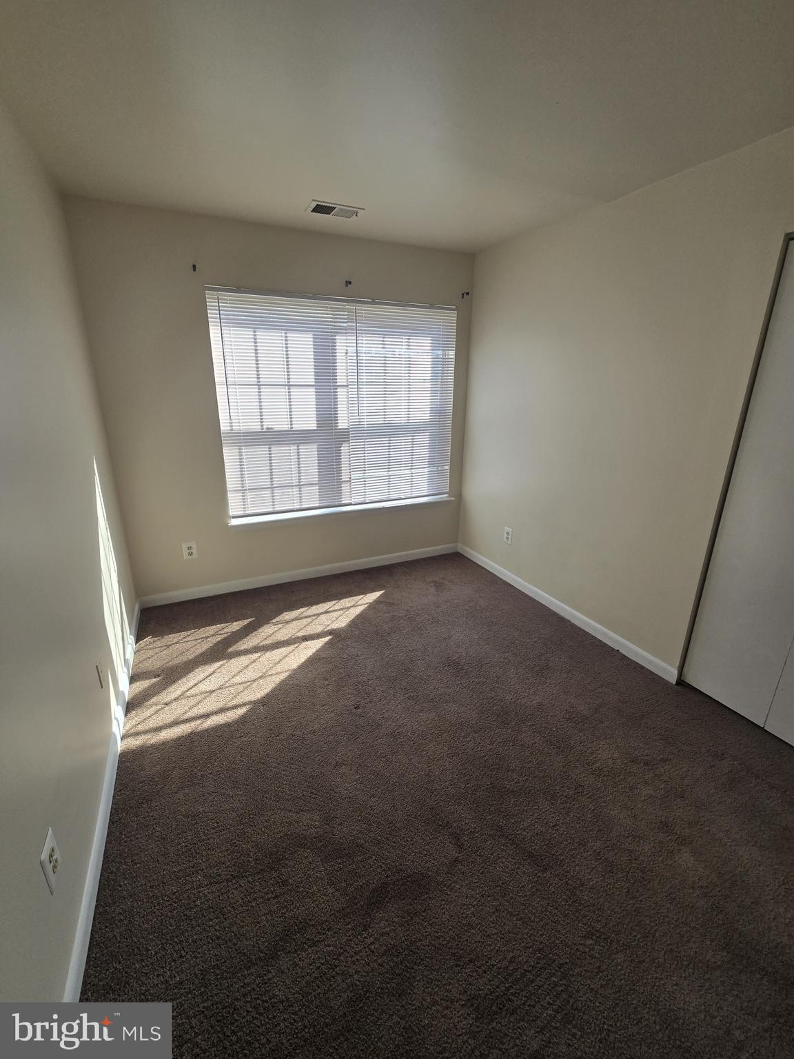 DEVON HILLS CONDO - Residential Lease