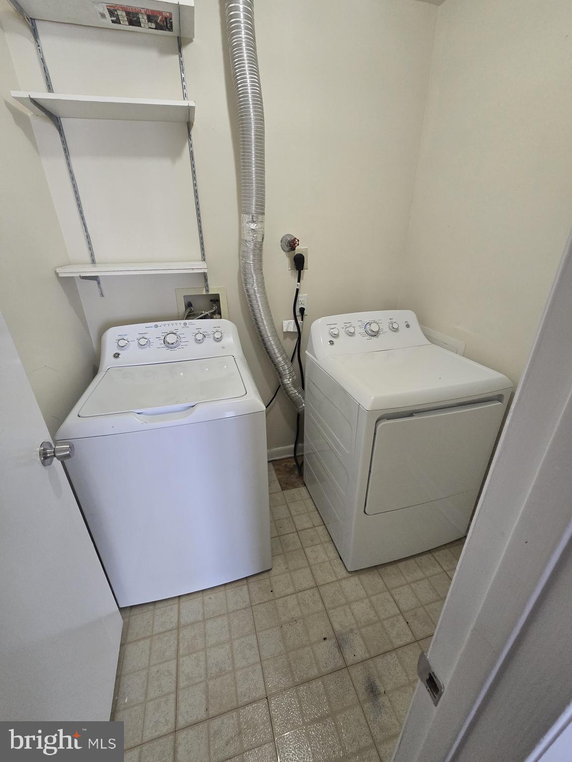 DEVON HILLS CONDO - Residential Lease