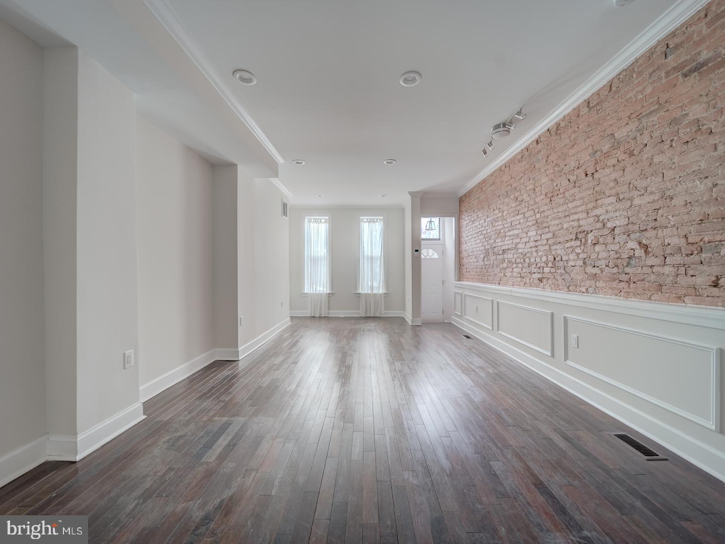 MIDDLE EAST - Residential Lease