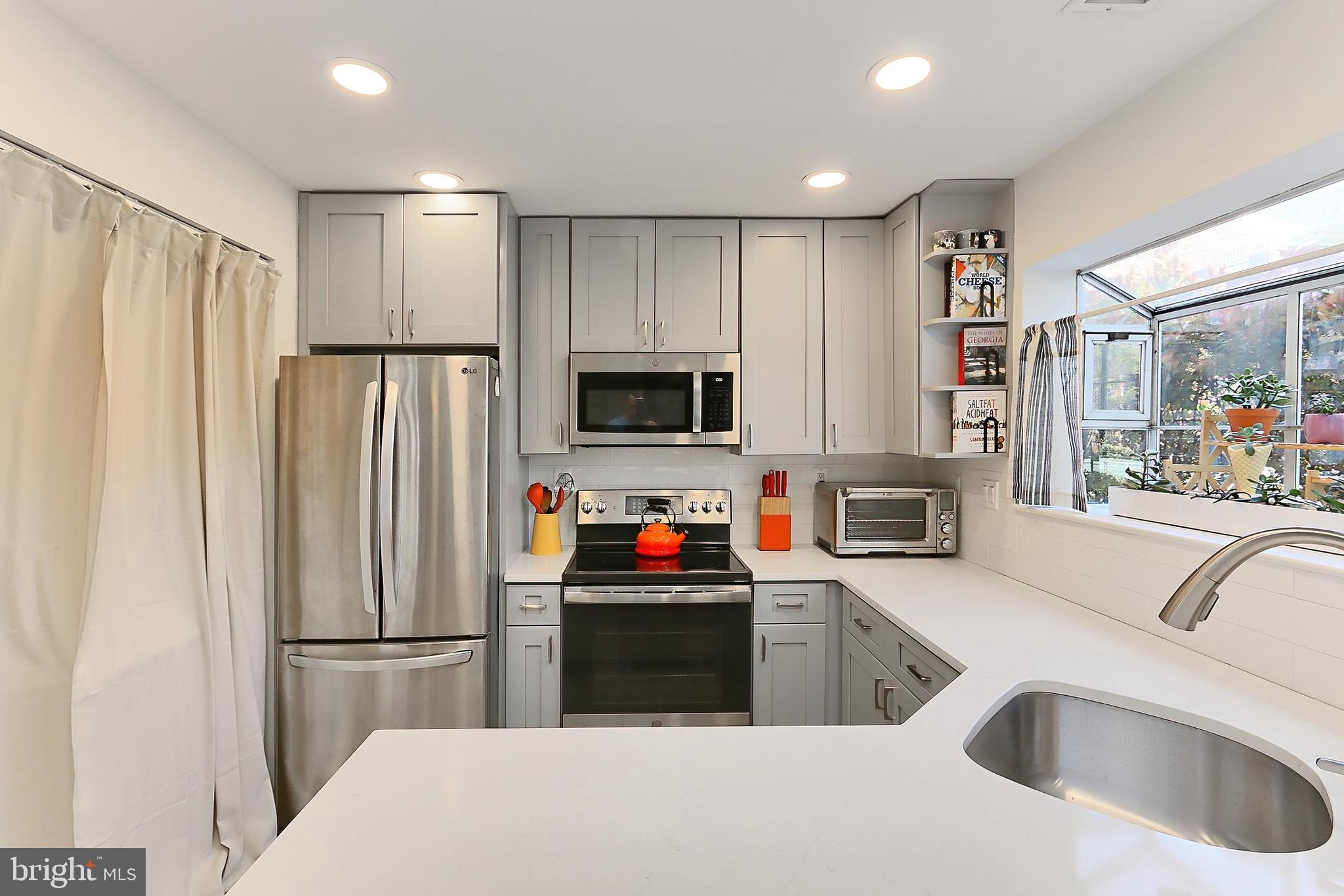 WINDGATE III - Residential