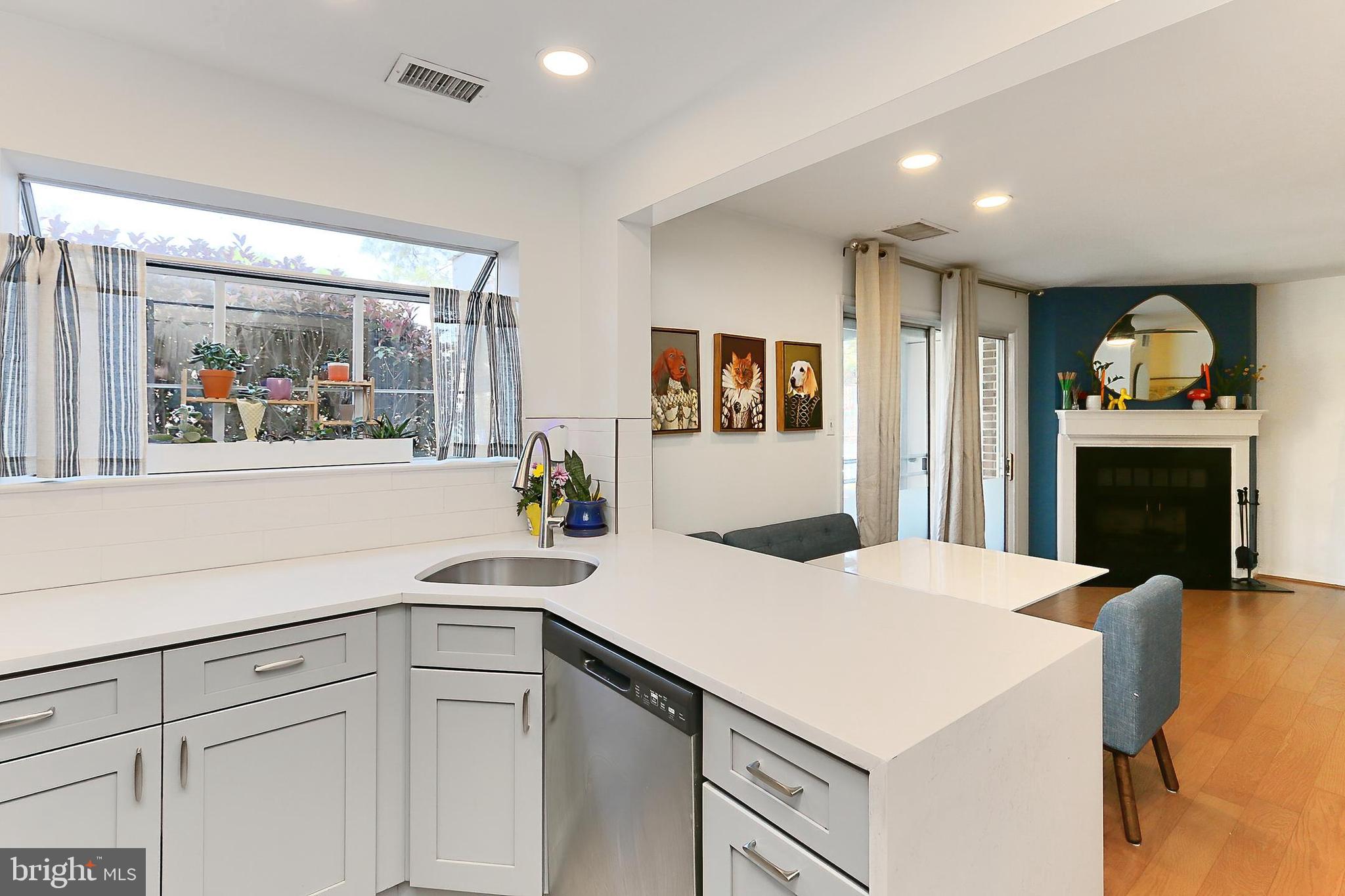 WINDGATE III - Residential