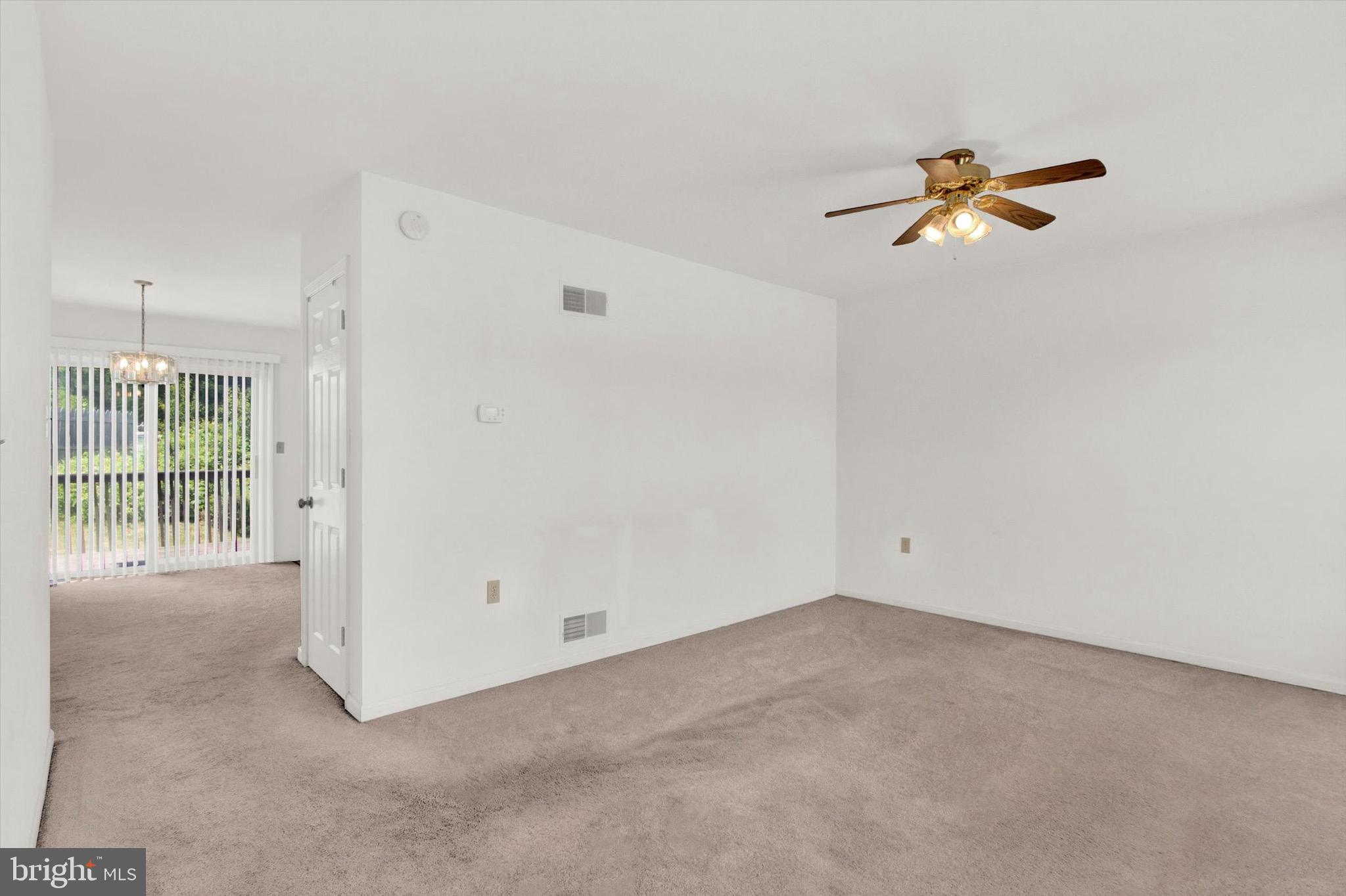 WANDERING STREAM ESTATES - Residential