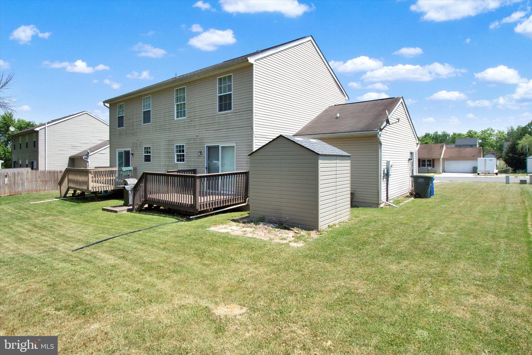 WANDERING STREAM ESTATES - Residential