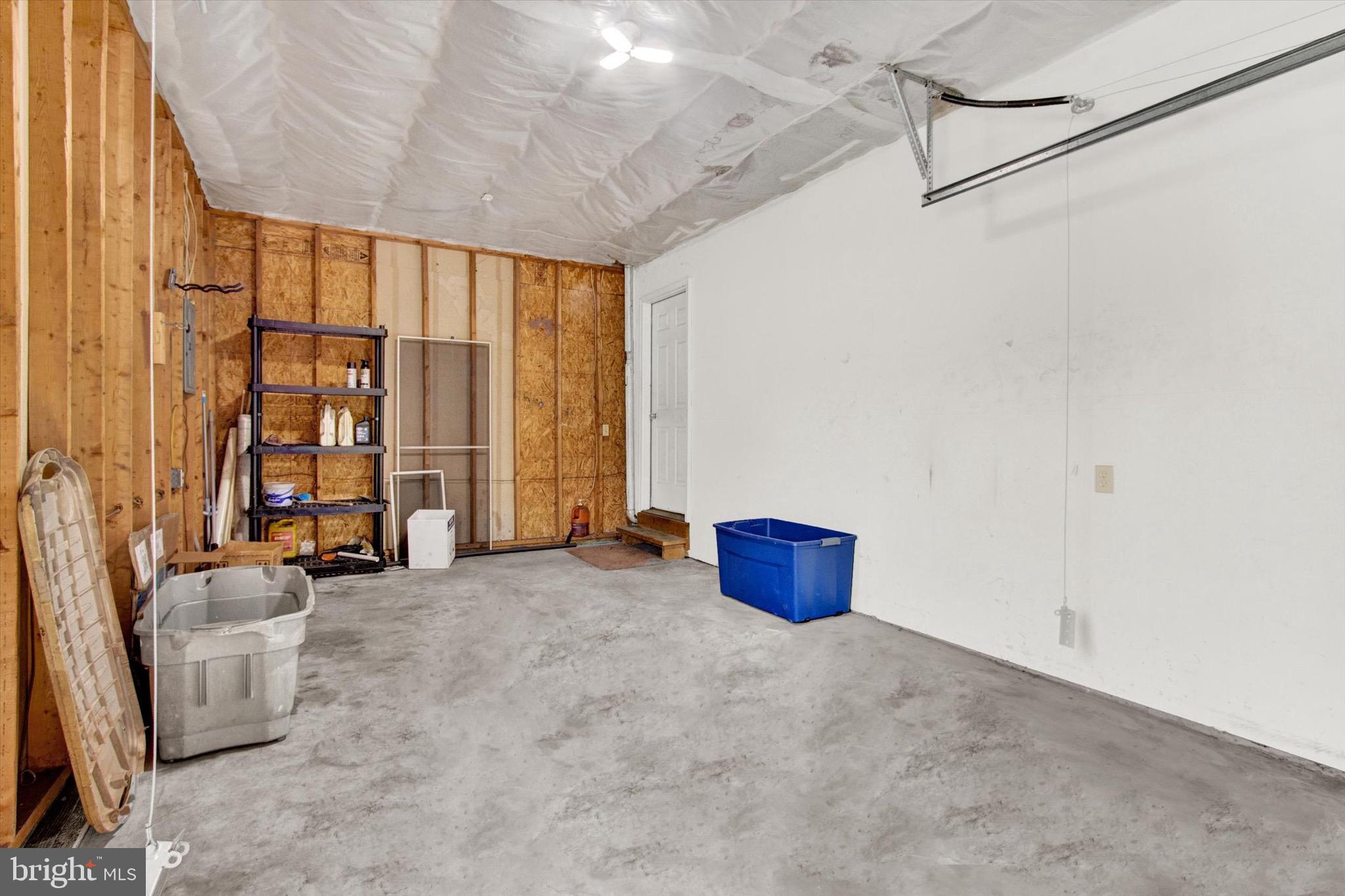 WANDERING STREAM ESTATES - Residential