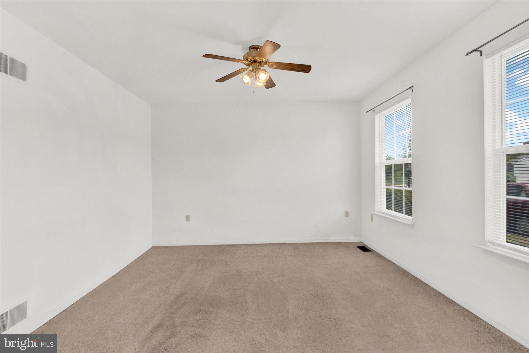 WANDERING STREAM ESTATES - Residential