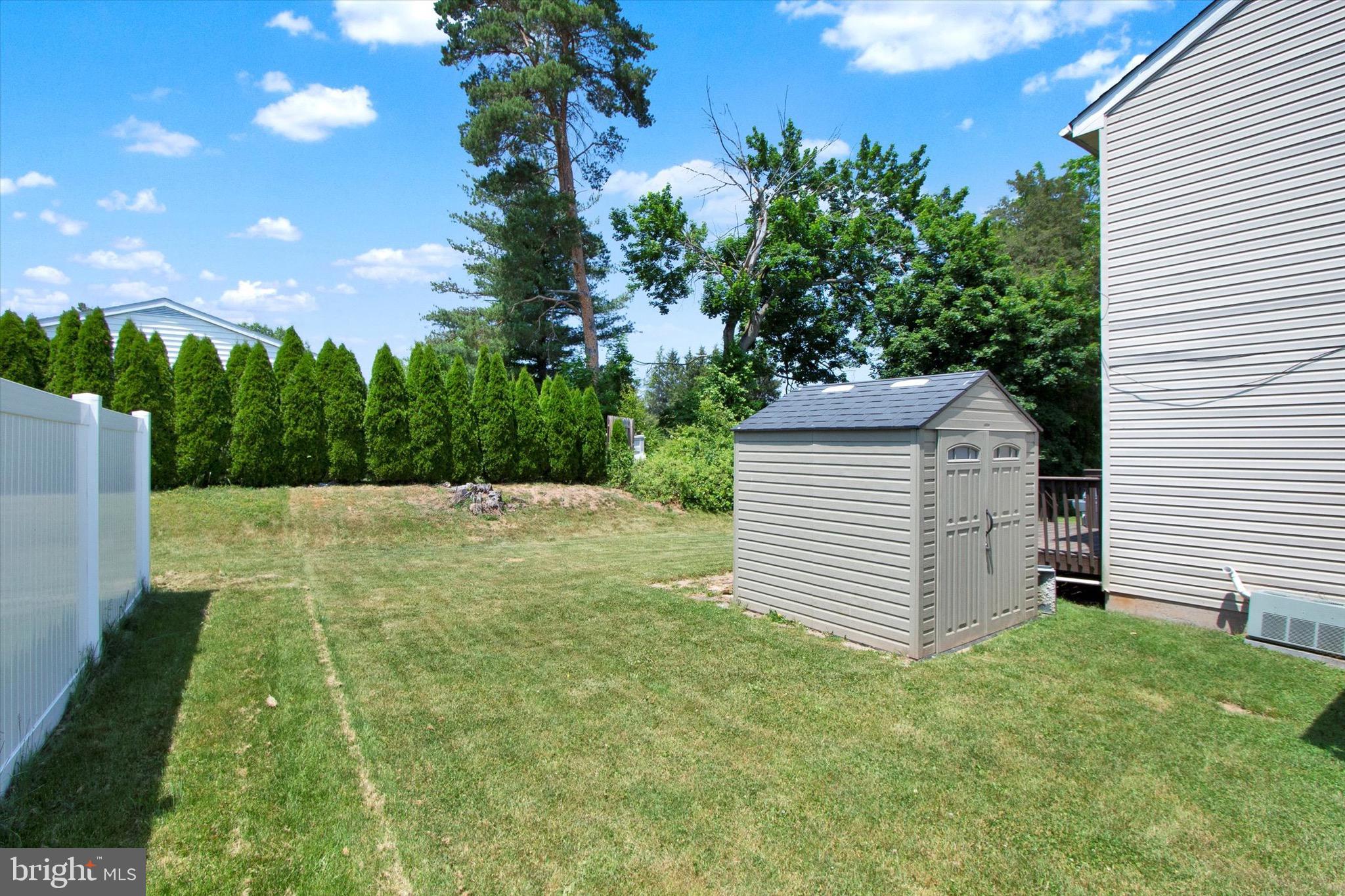 WANDERING STREAM ESTATES - Residential