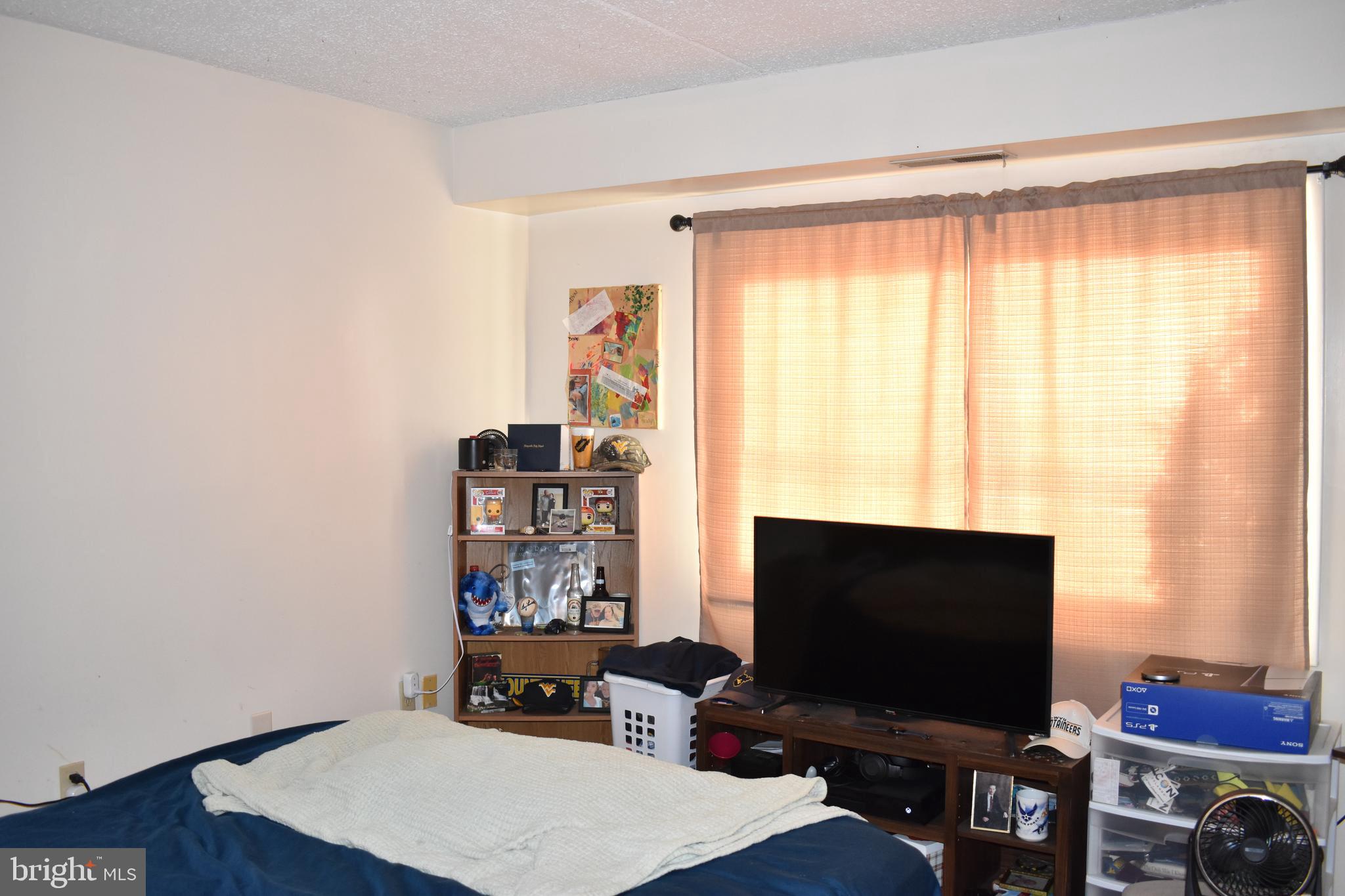 EDGEWOOD CONDOMMINIUMS - Residential