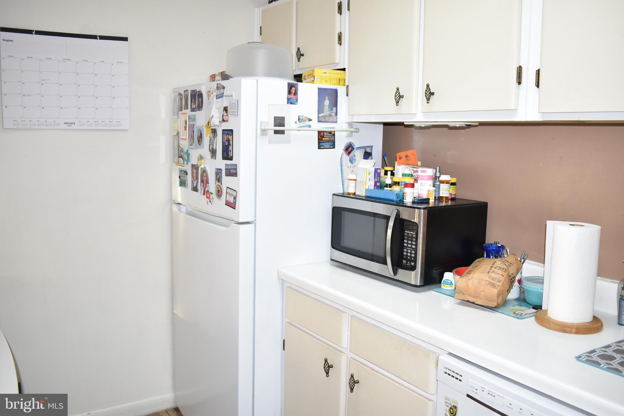 EDGEWOOD CONDOMMINIUMS - Residential