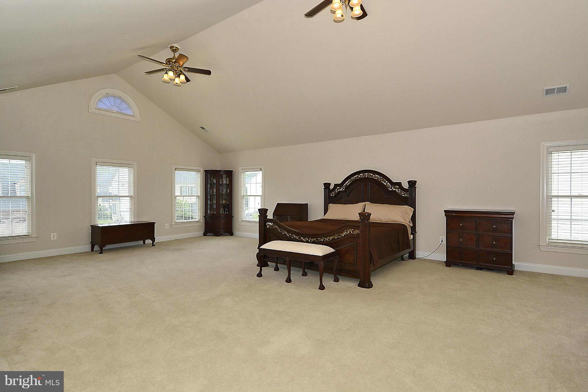 PEMBROOKE - Residential