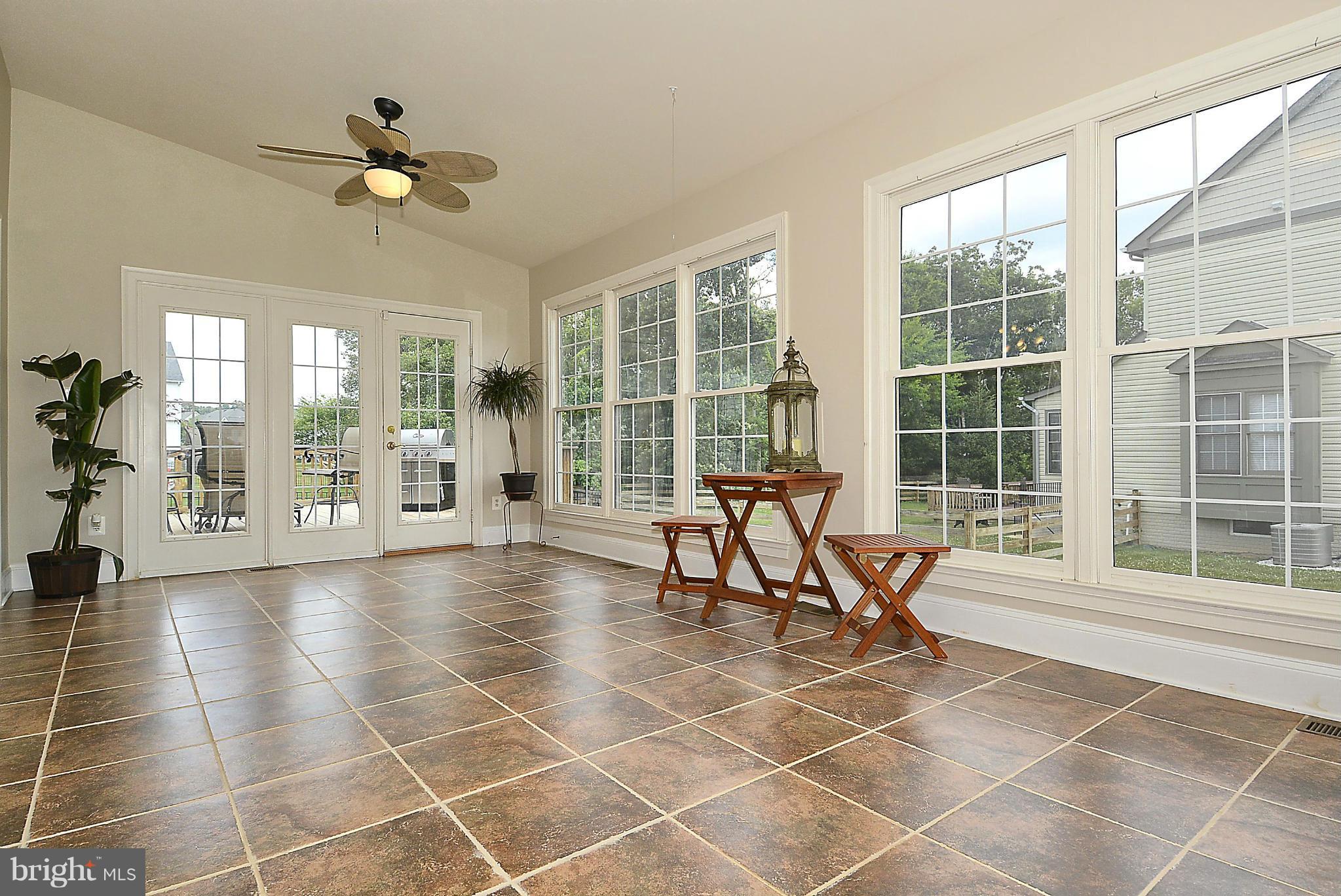 PEMBROOKE - Residential