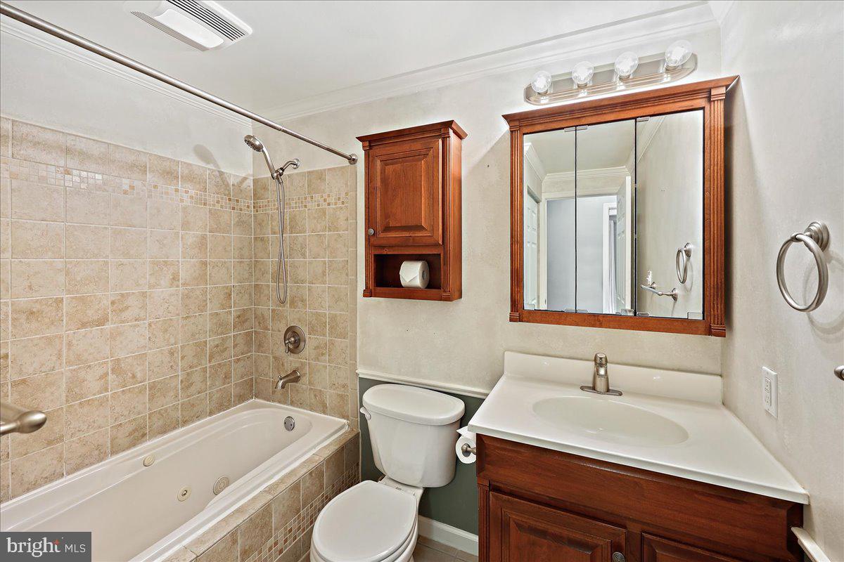 OCTORARO LAKES - Residential