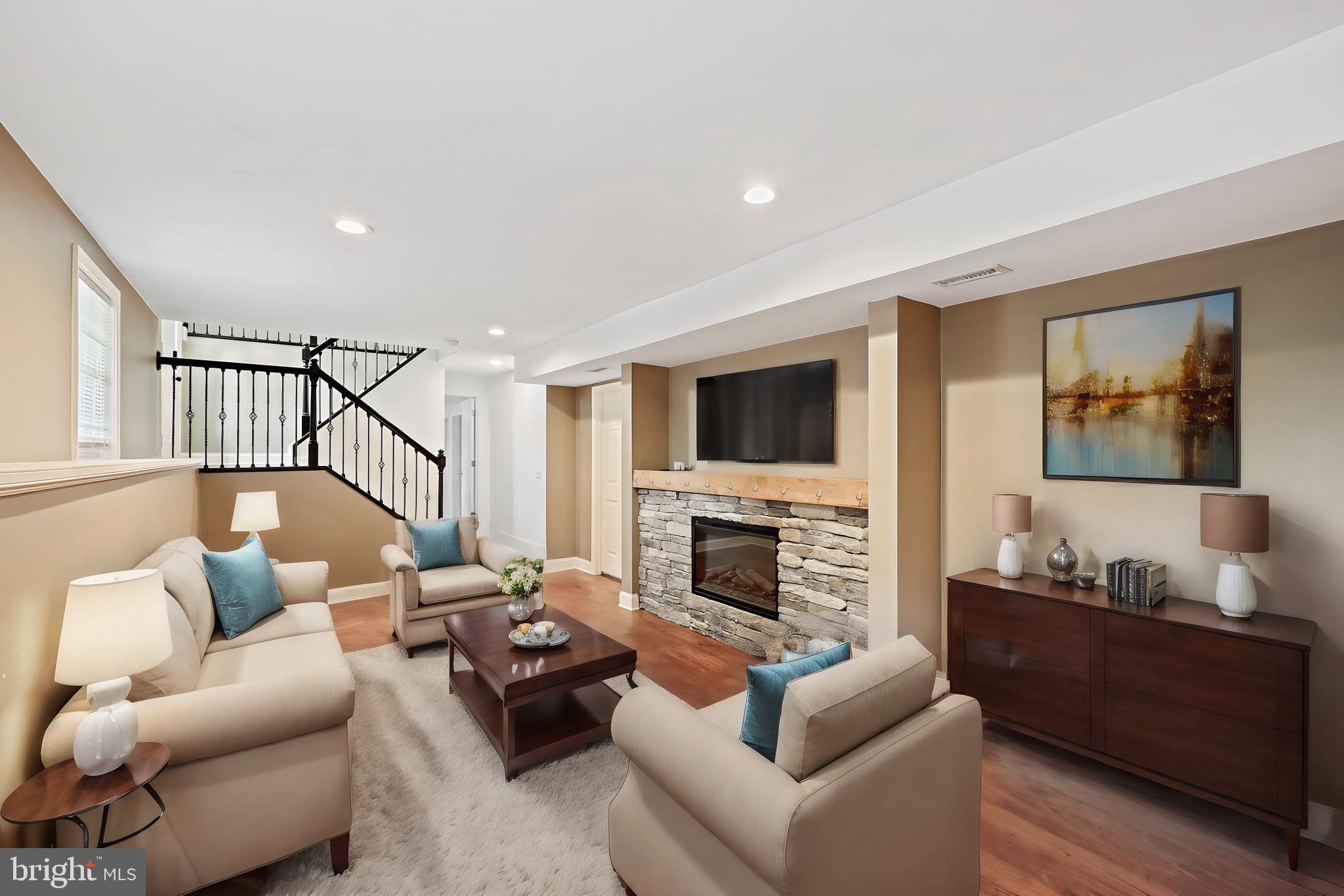 OCTORARO LAKES - Residential