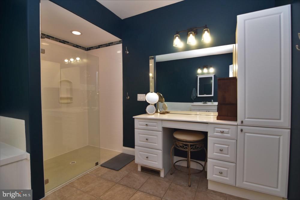 HOLLYWOOD - Residential