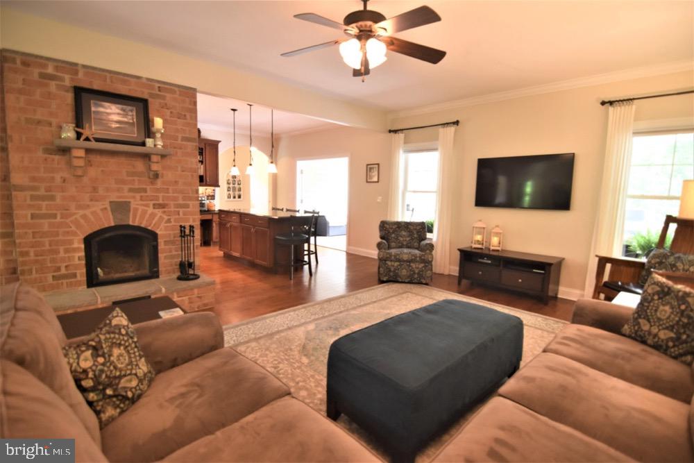 HOLLYWOOD - Residential