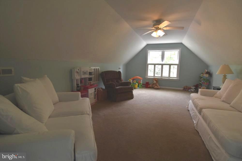 HOLLYWOOD - Residential