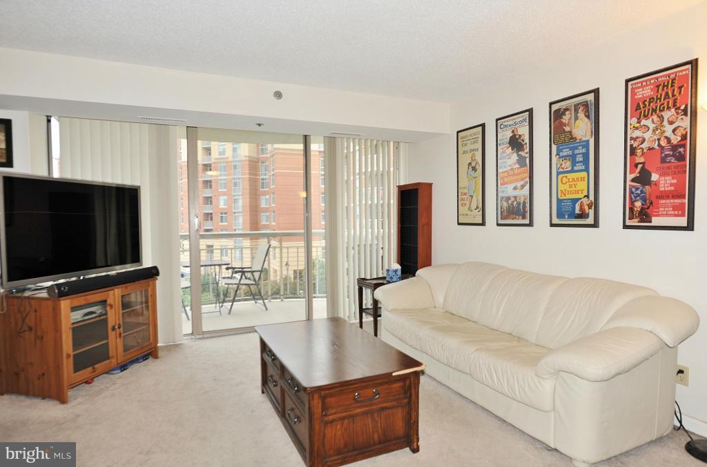 BRADDOCK PLACE - Residential Lease