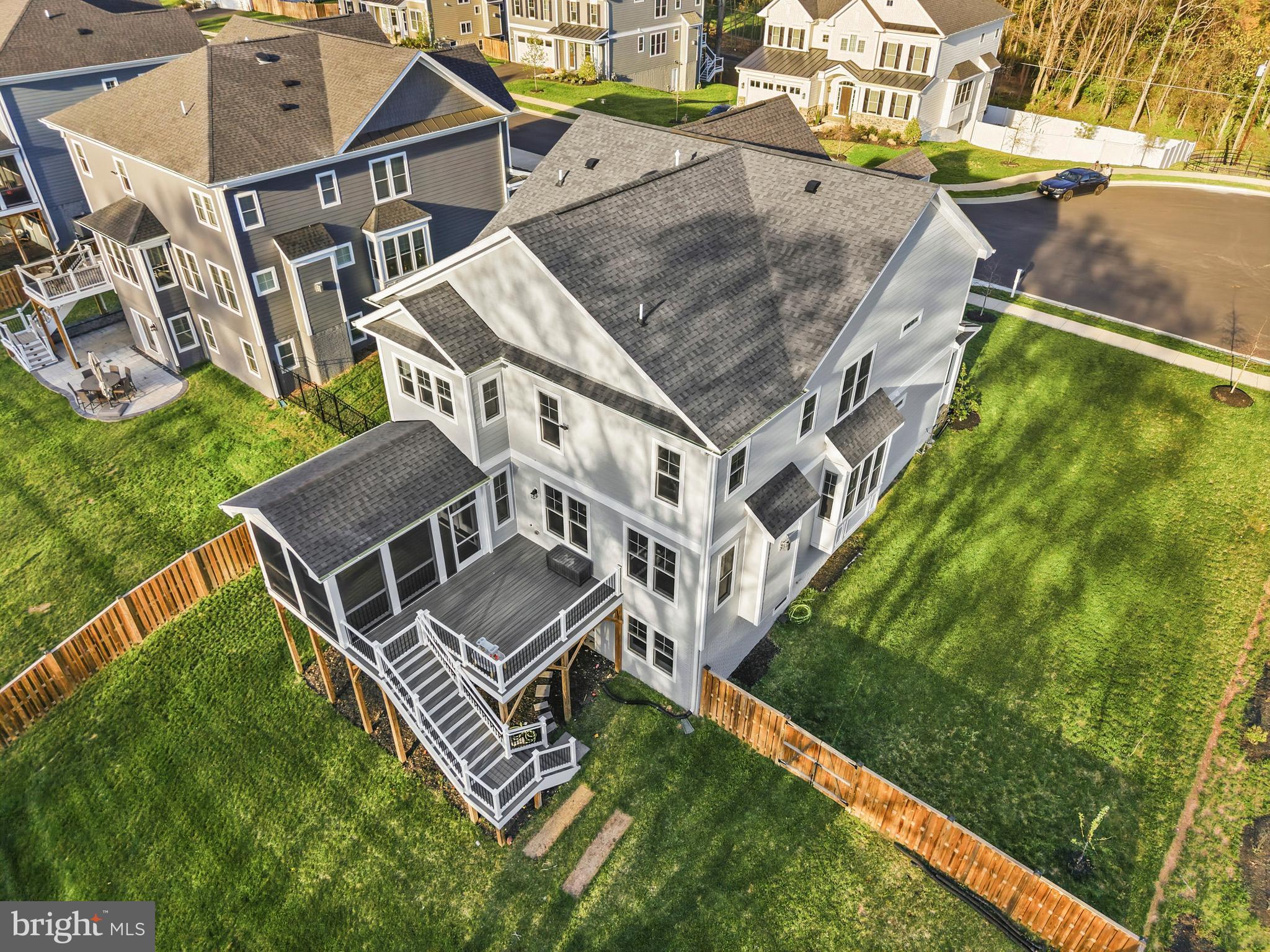 MARSHALL HILLS - Residential