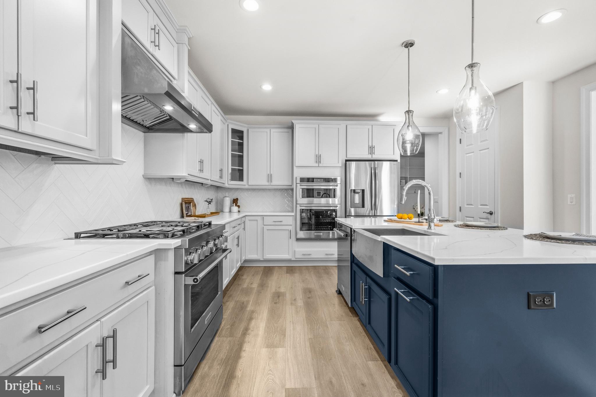 MARSHALL HILLS - Residential