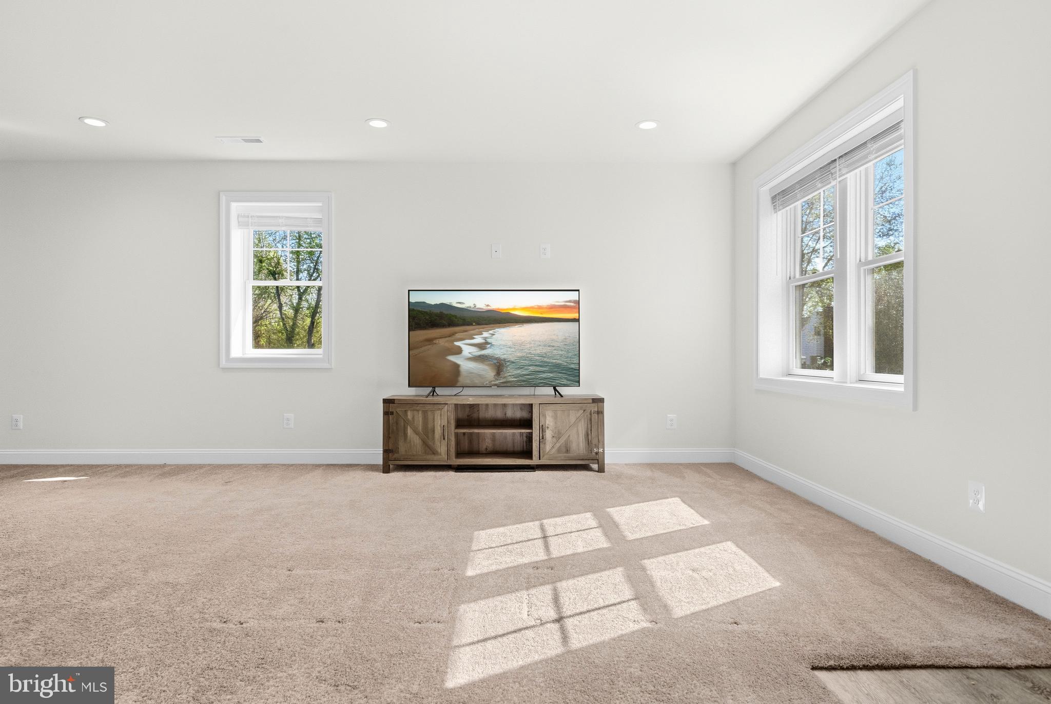 MARSHALL HILLS - Residential