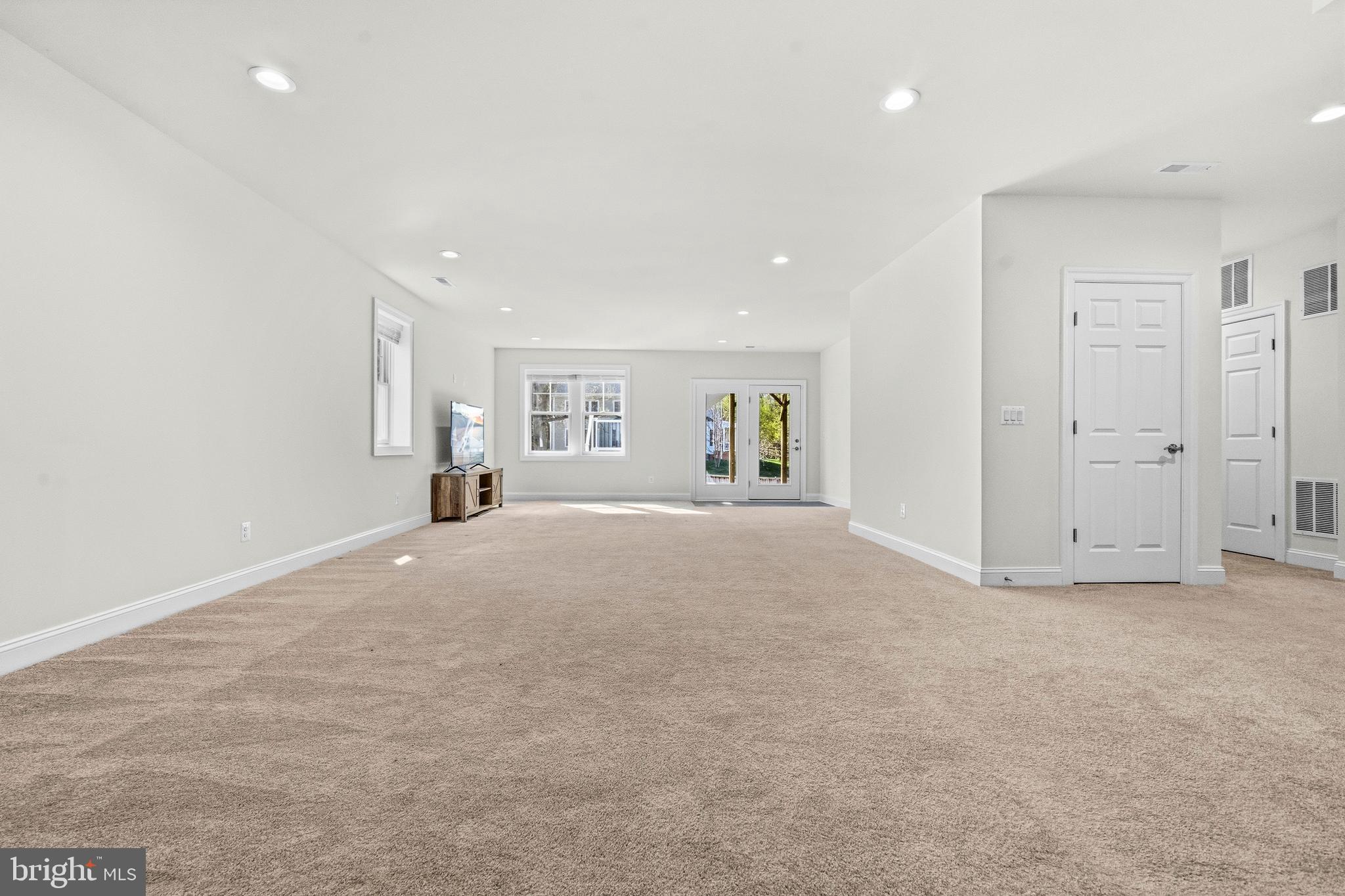 MARSHALL HILLS - Residential