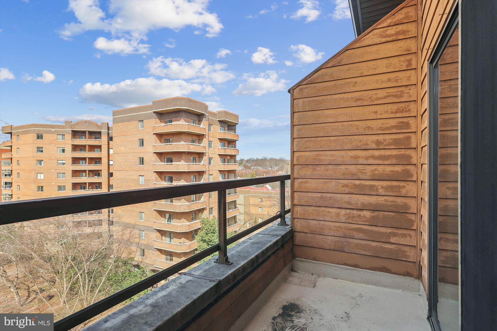 SUMMERWALK - Residential