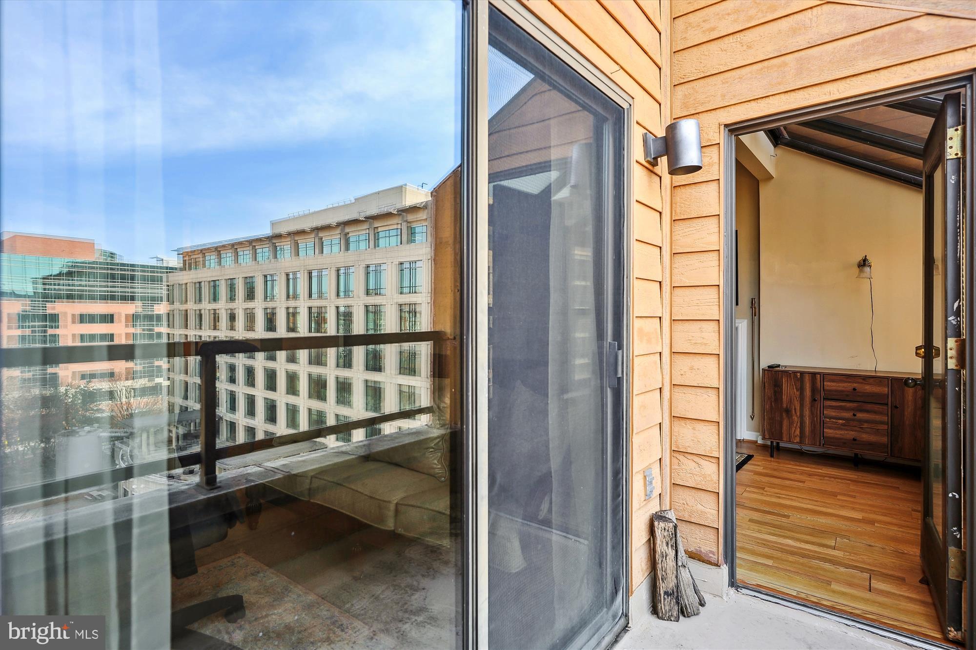 SUMMERWALK - Residential