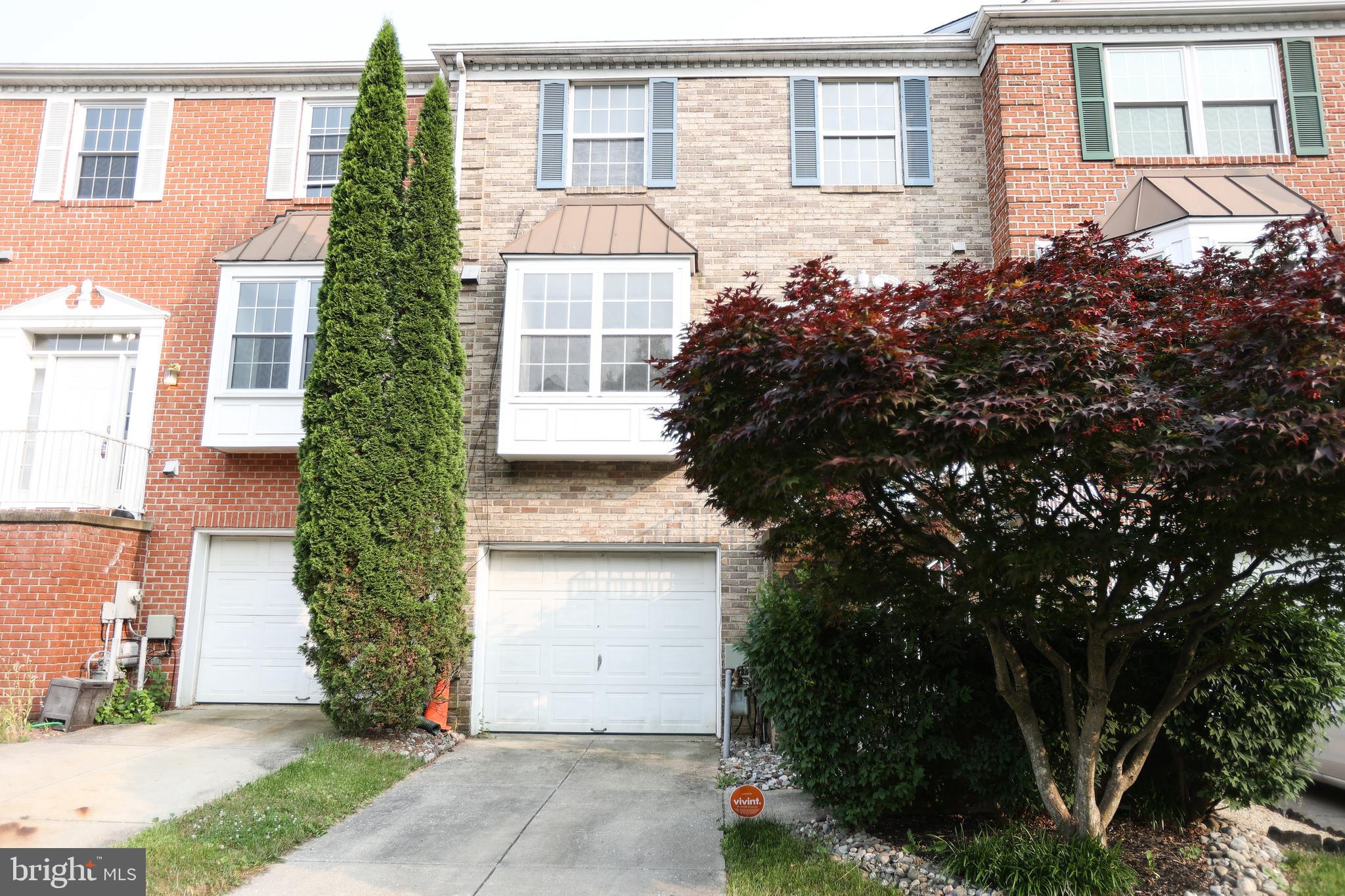 LYONS GATE - Residential Lease