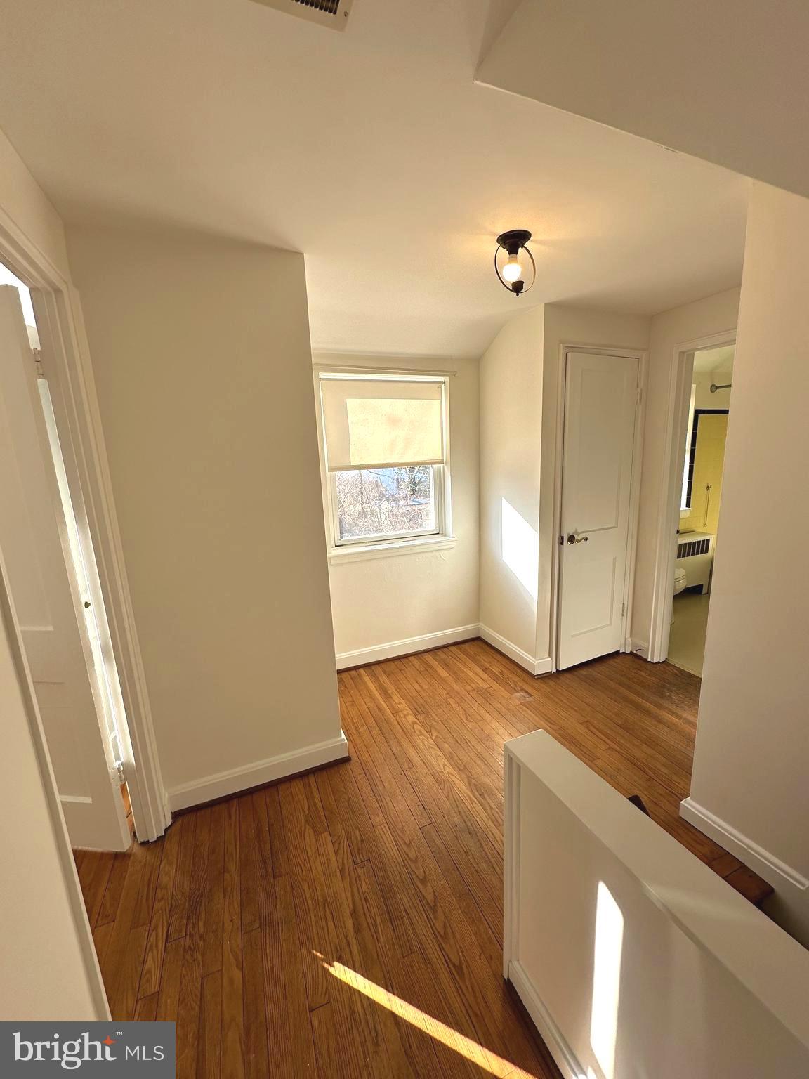 COLLEGE PARK - Residential Lease