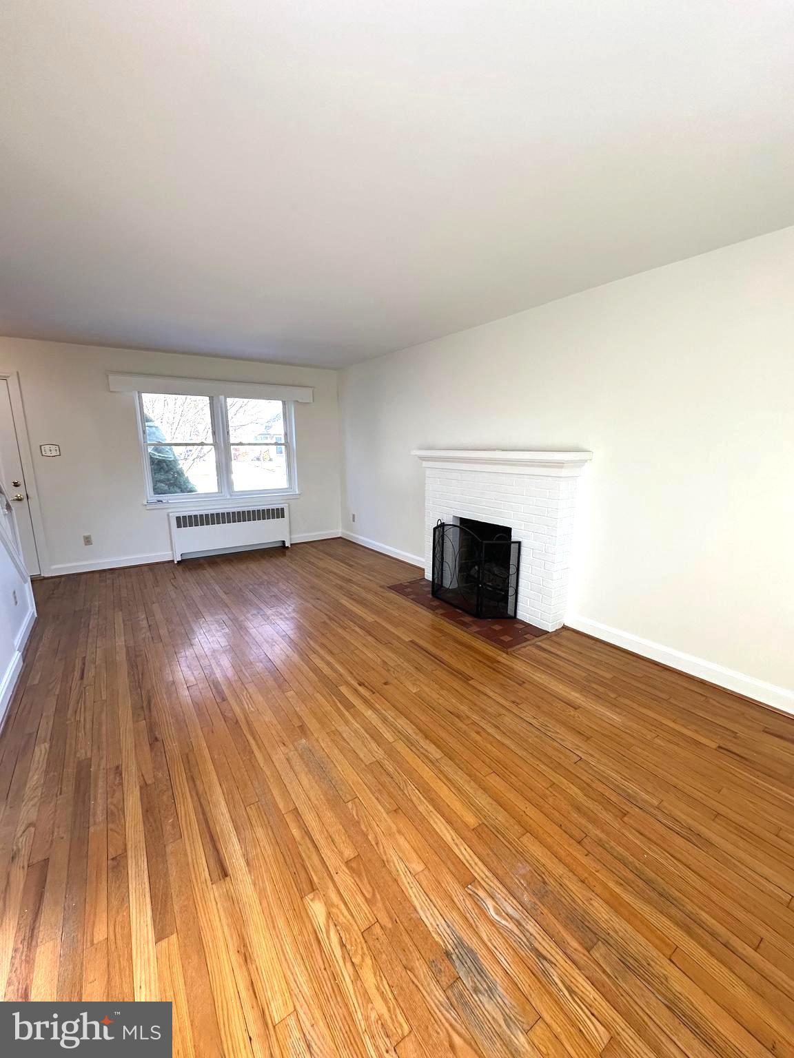 COLLEGE PARK - Residential Lease