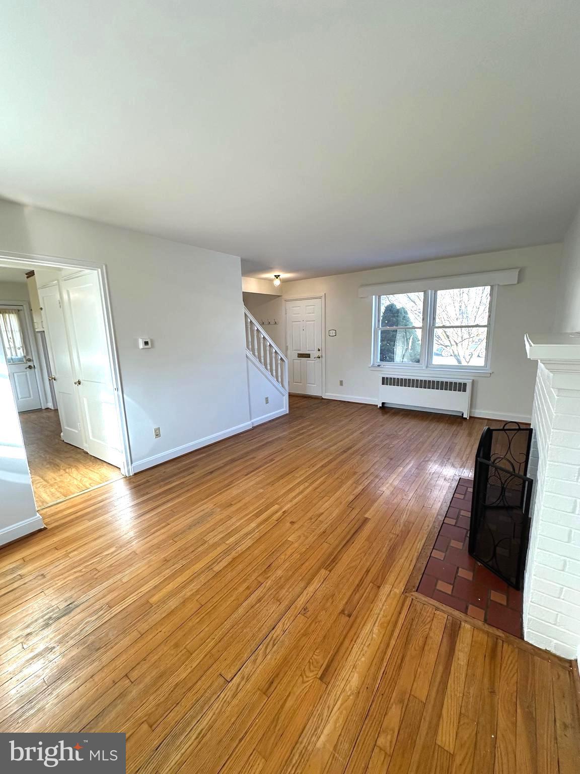 COLLEGE PARK - Residential Lease